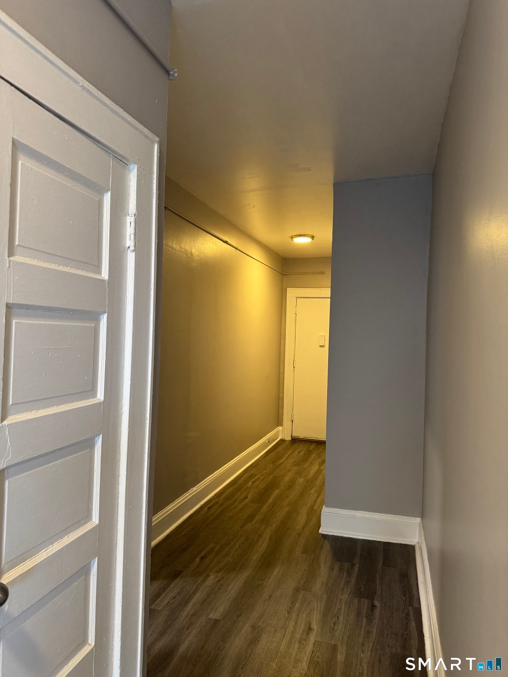 Home in Bridgeport, CT 06604 — photo 3