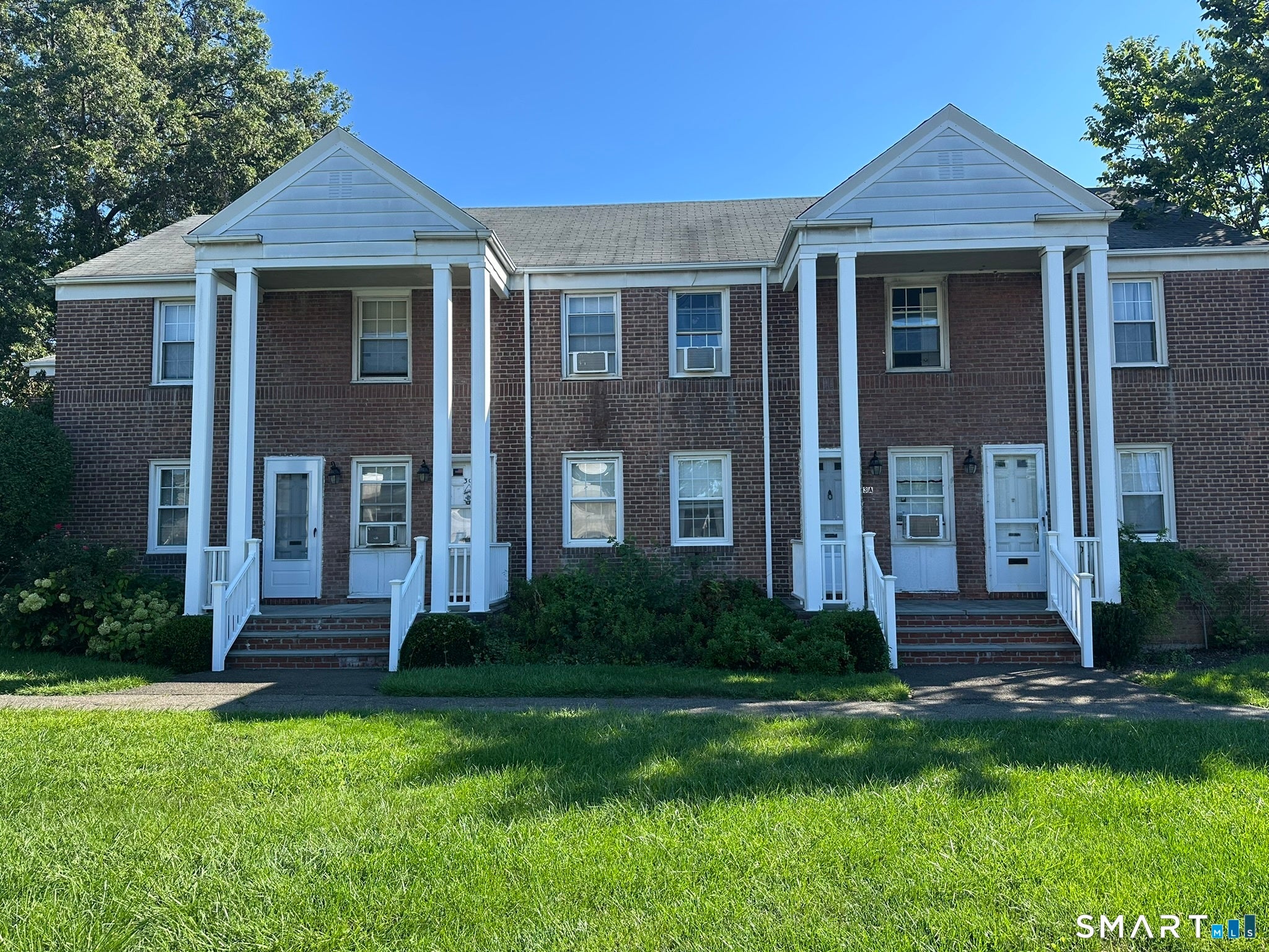 2475 Summer Street 3K — photo