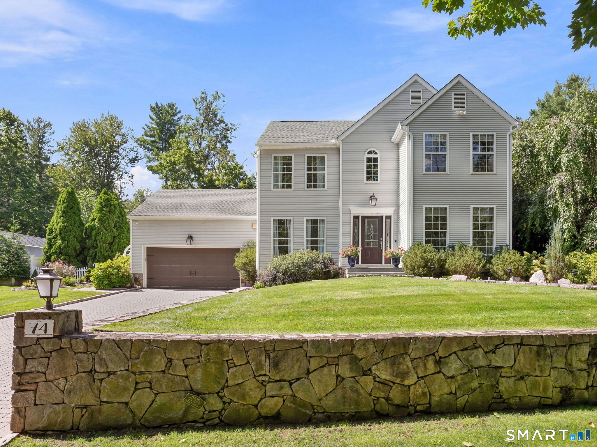 74 Hastings Lane — photo