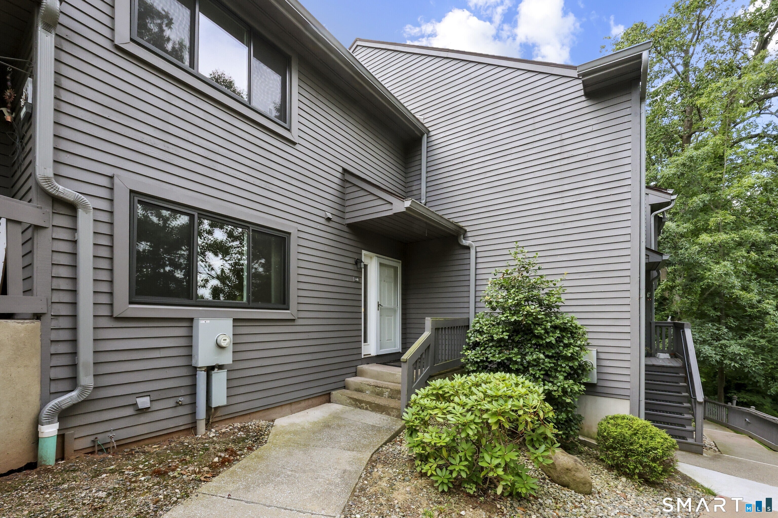 148 Conestoga Way 148 — photo