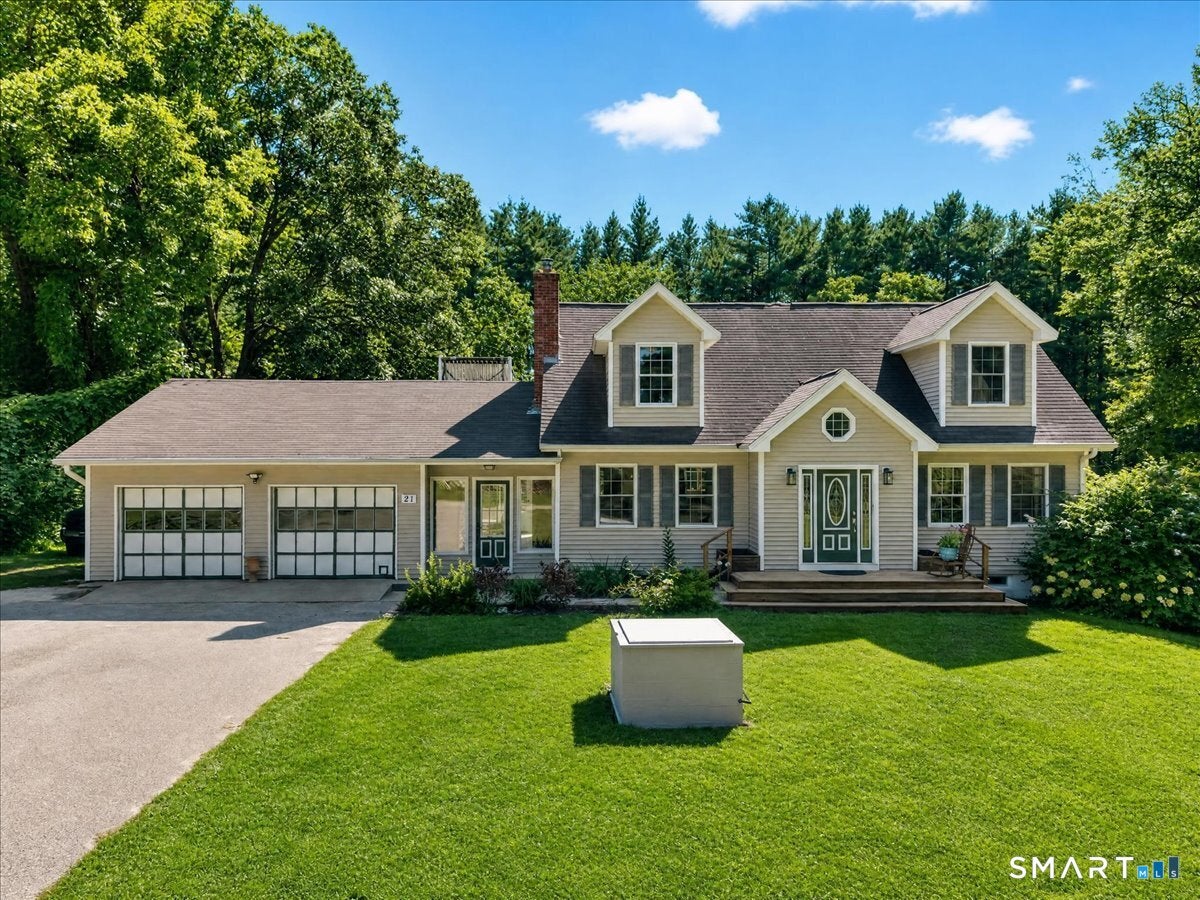 21 Thompson Road — photo