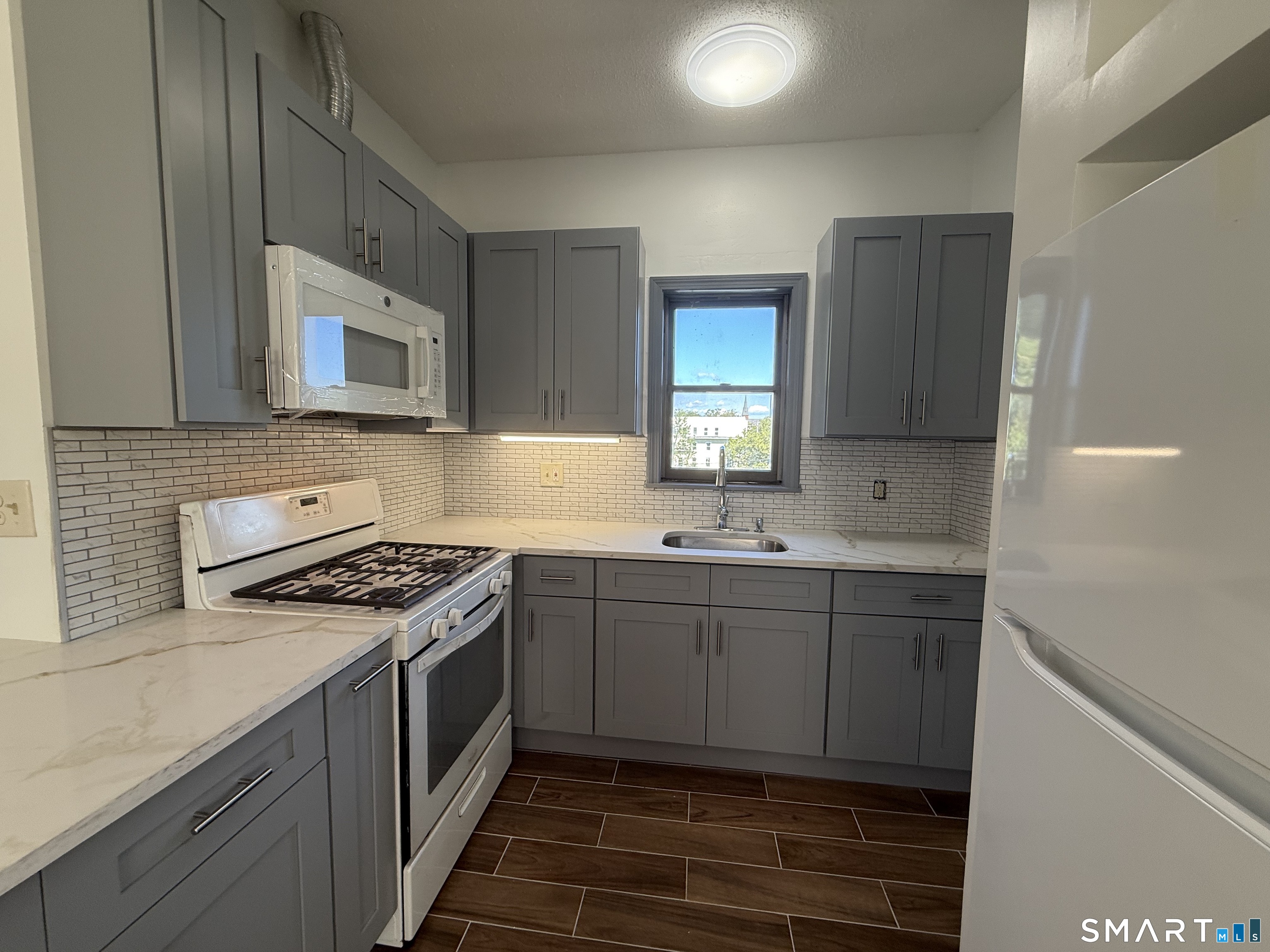 264 Ferry Street 3 — photo