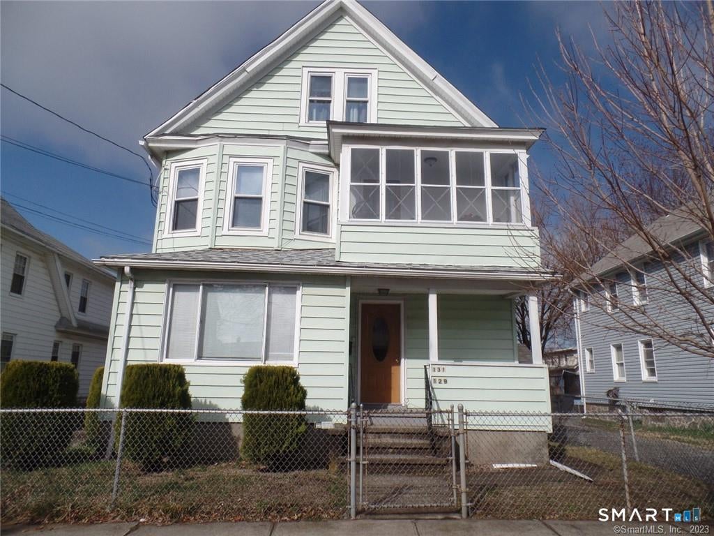 129 Kent Avenue — photo