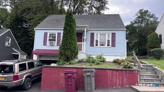 Home in Naugatuck, CT 06770 — photo 2