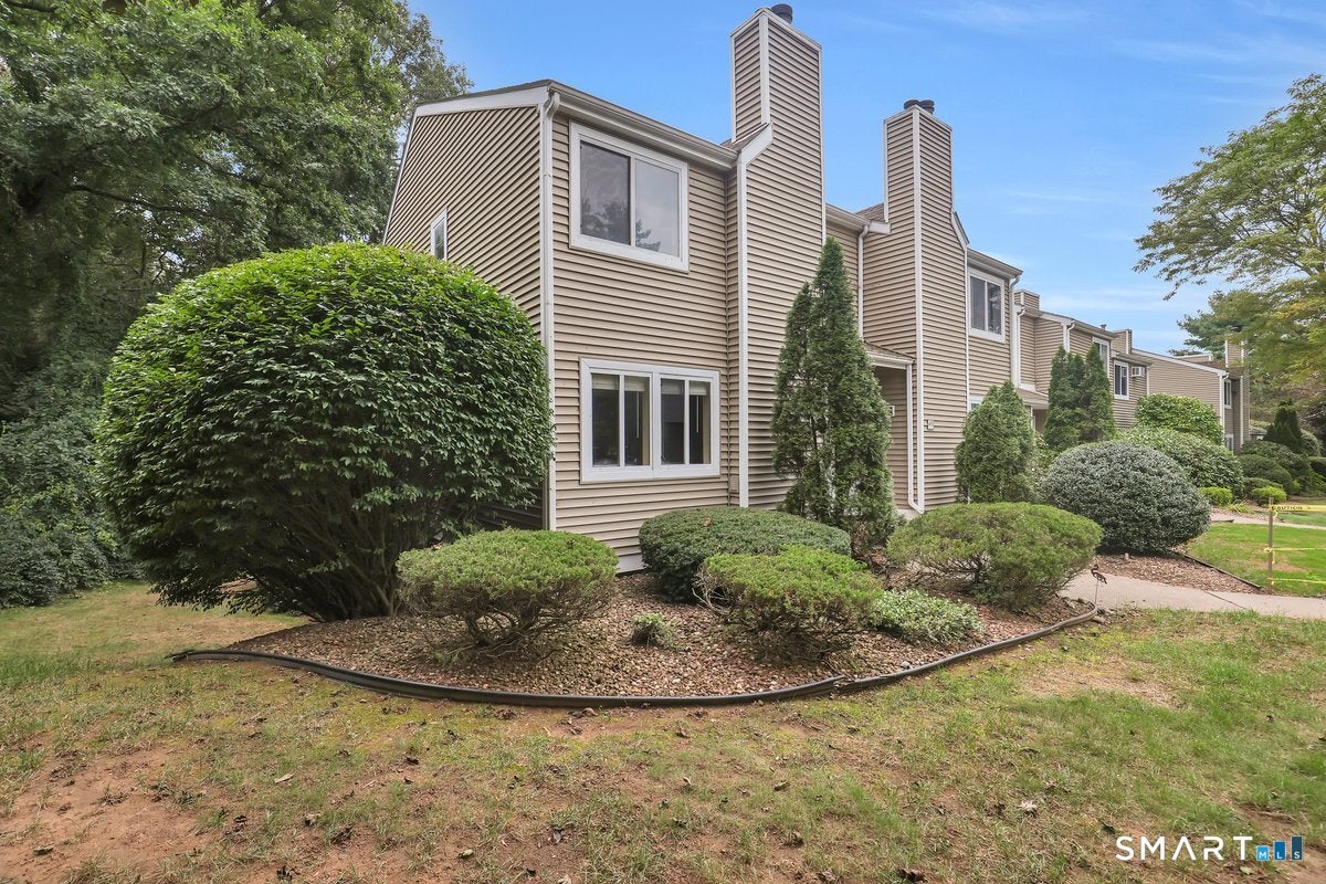 60 Old Town Road 50 — photo