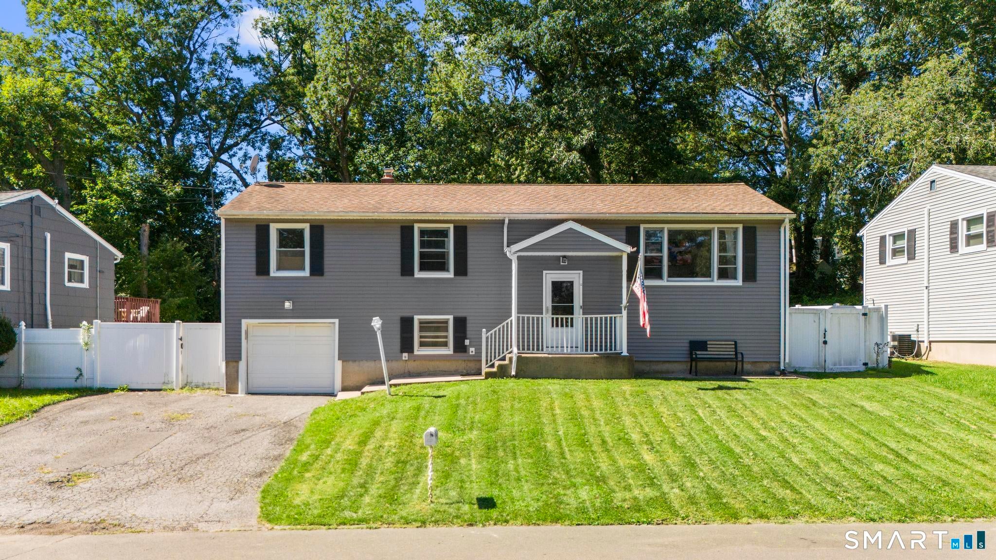 150 Hilltop Lane — photo