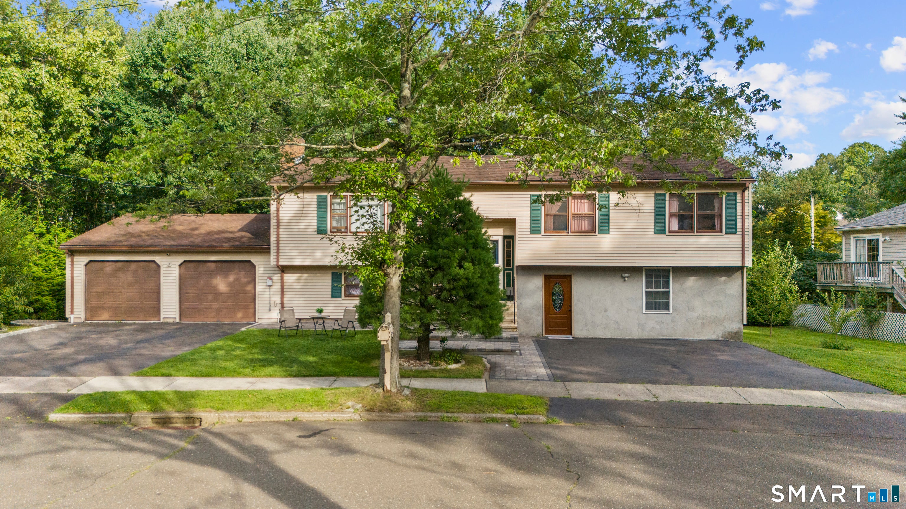 28 Twin Circle Road — photo