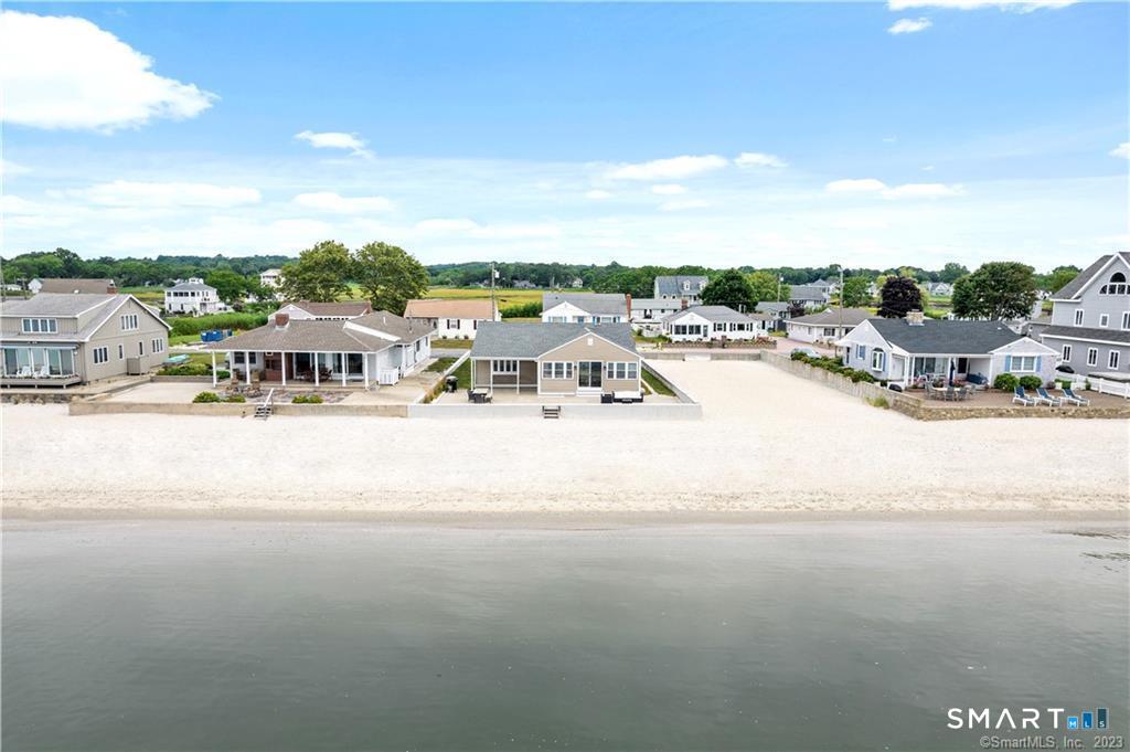 8 Belaire Manor — photo
