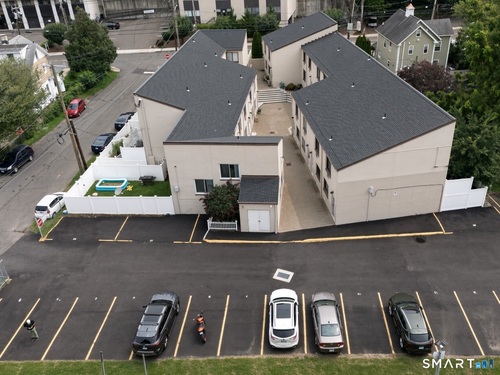 84 Taylor Avenue 4 — photo