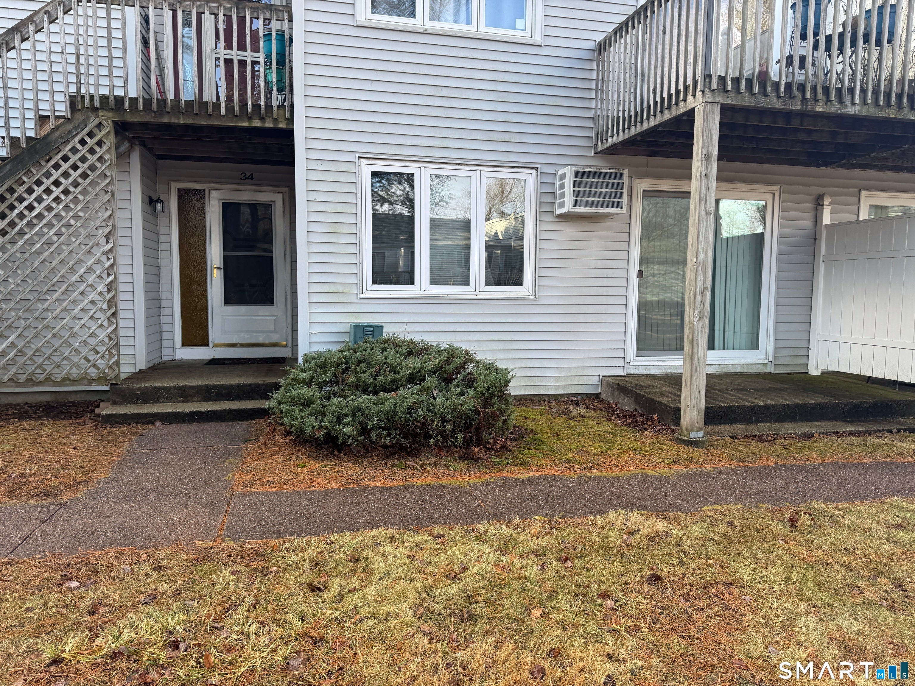 85 Old Town Road 34 — photo