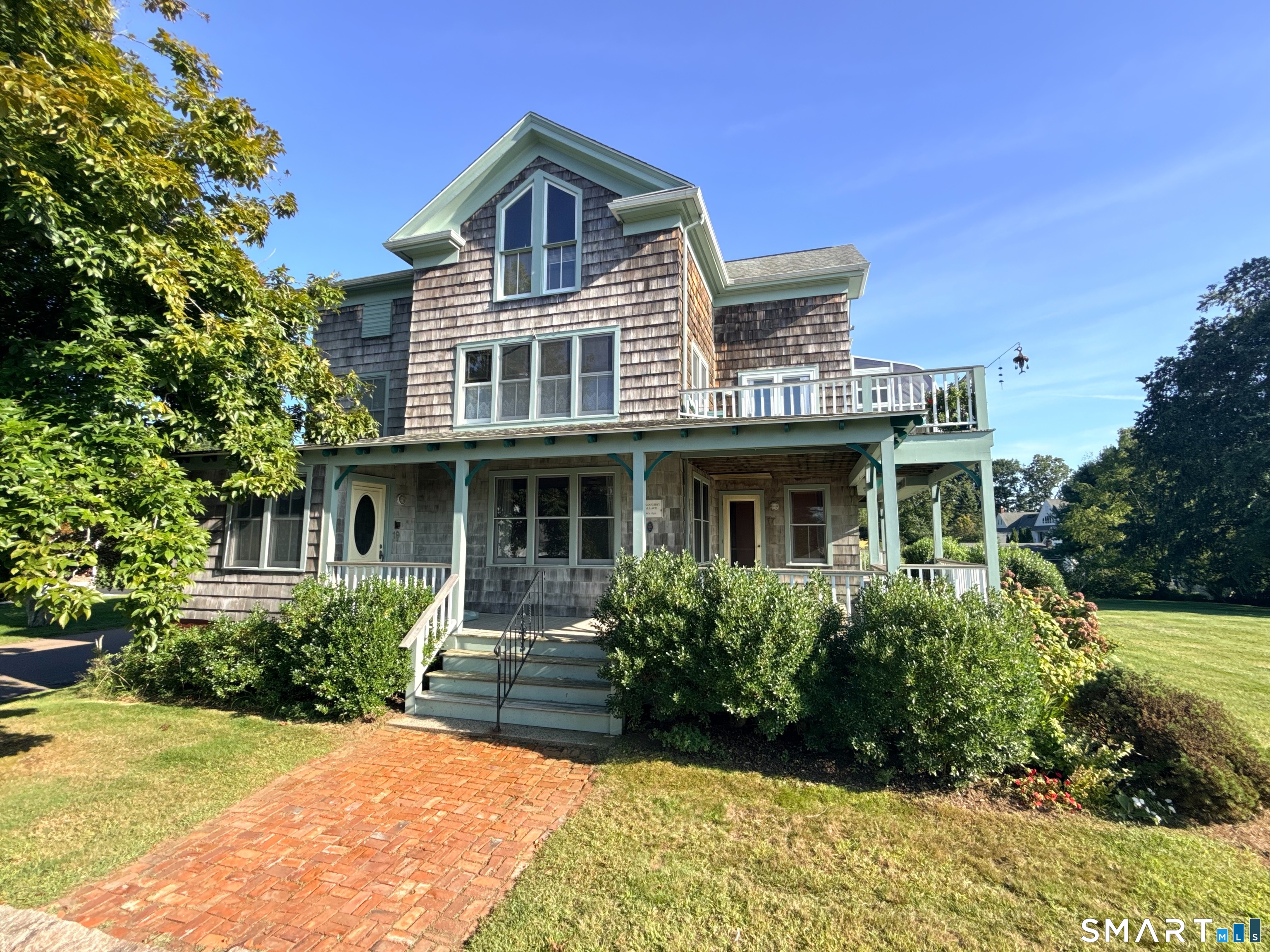 17-19 Wallace Road — photo