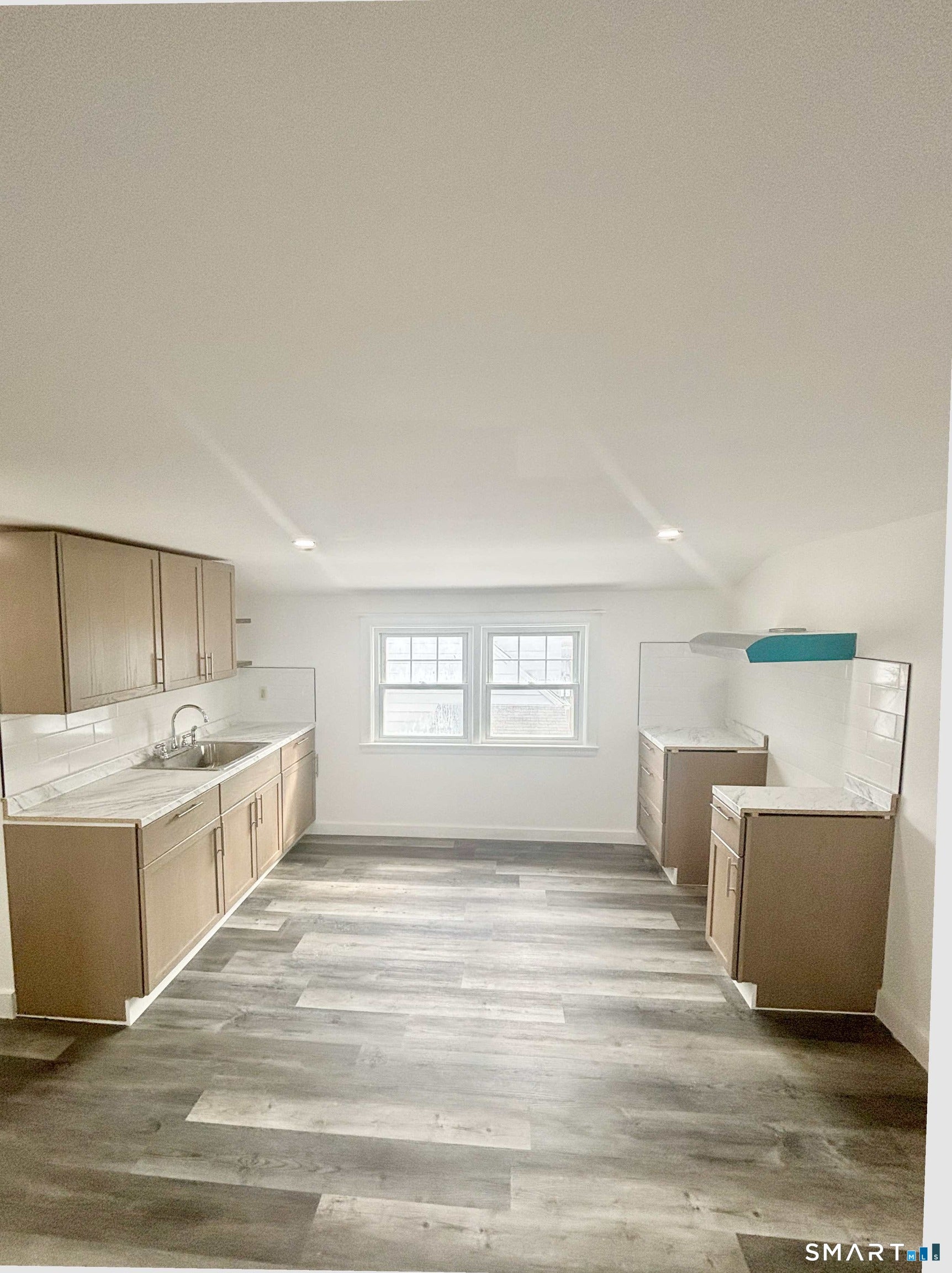 26 Sention Avenue 2 — photo