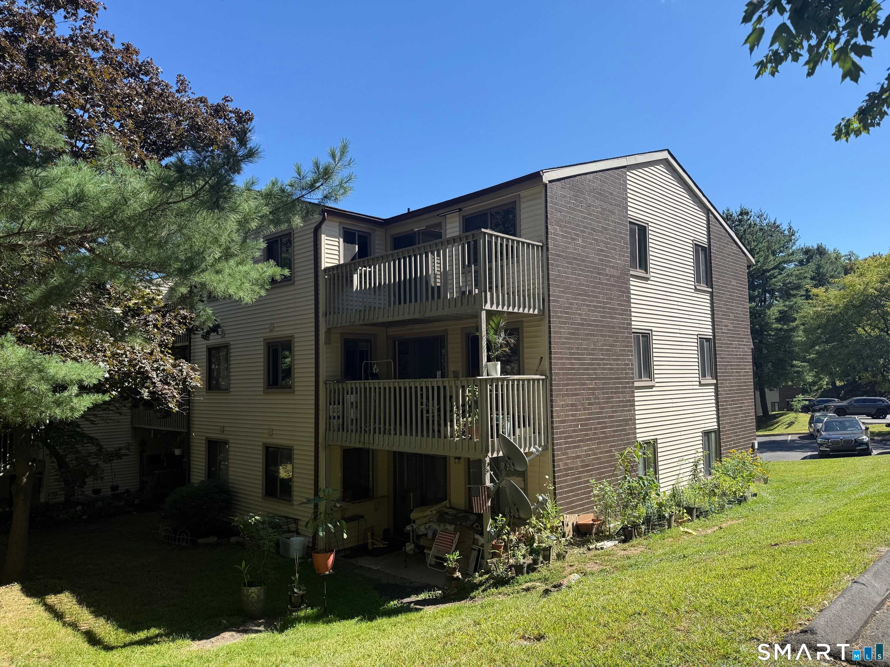 7 Padanaram Road C53 — photo