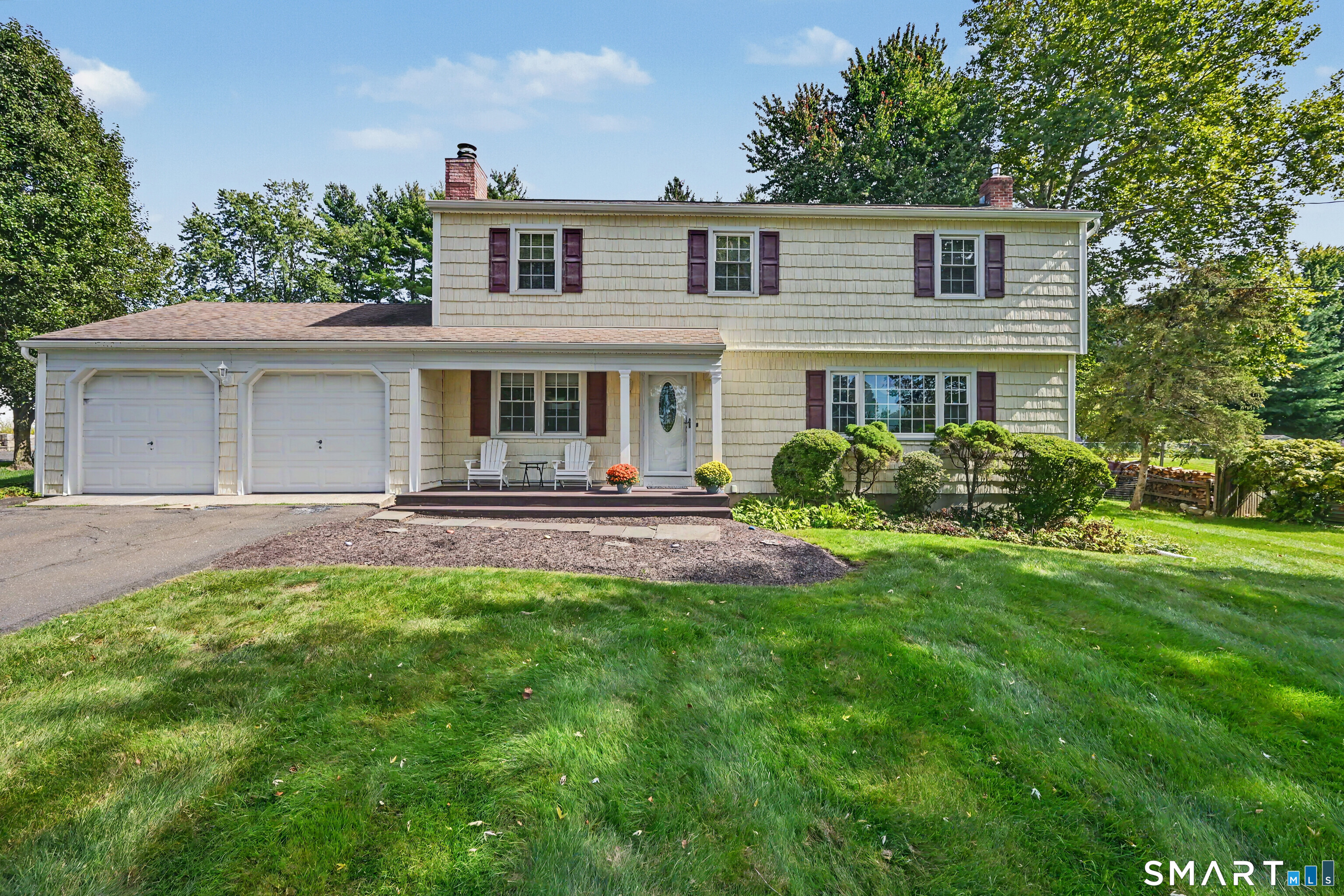 24 Quaker Ridge Road — photo