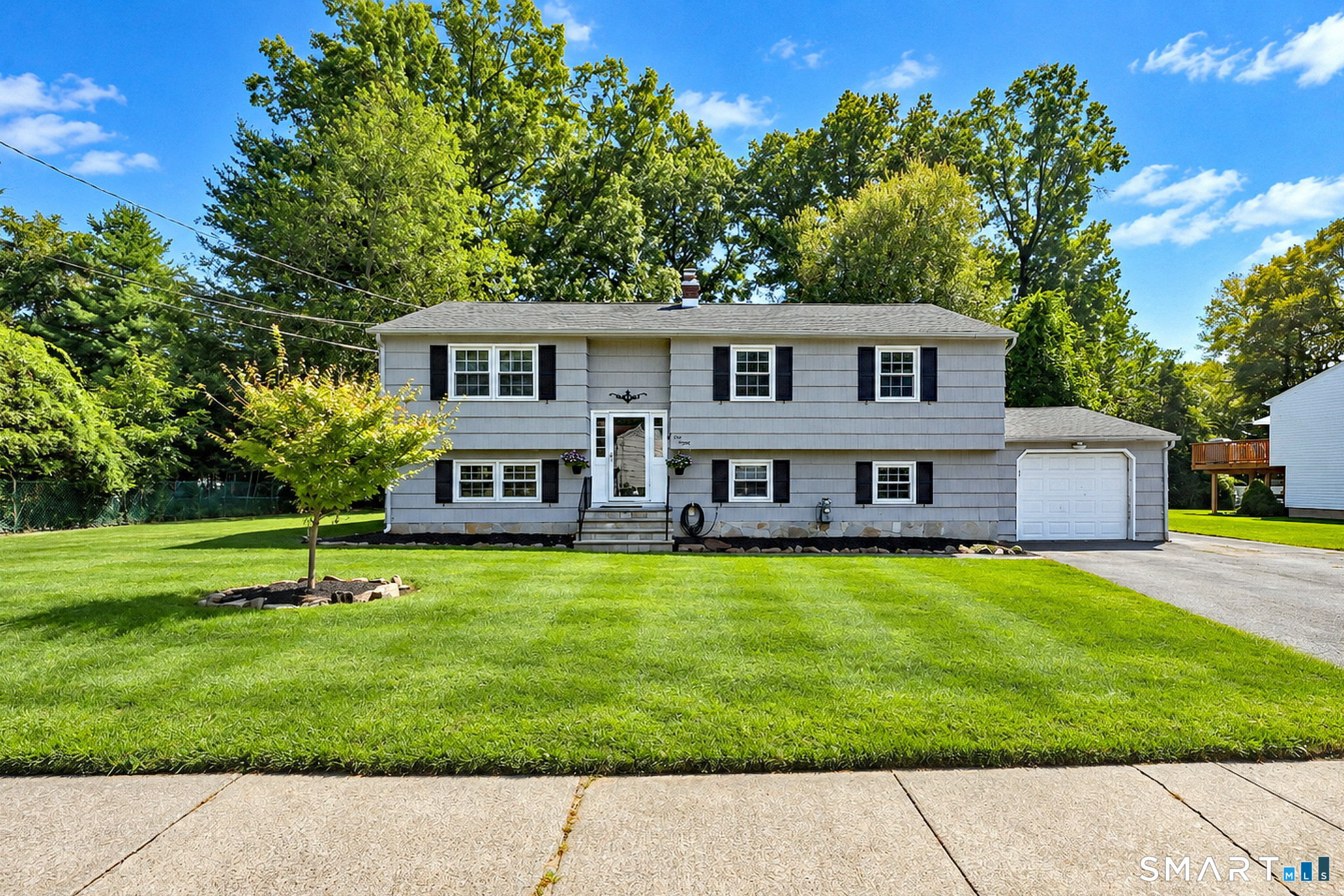 190 Baxter Lane — photo