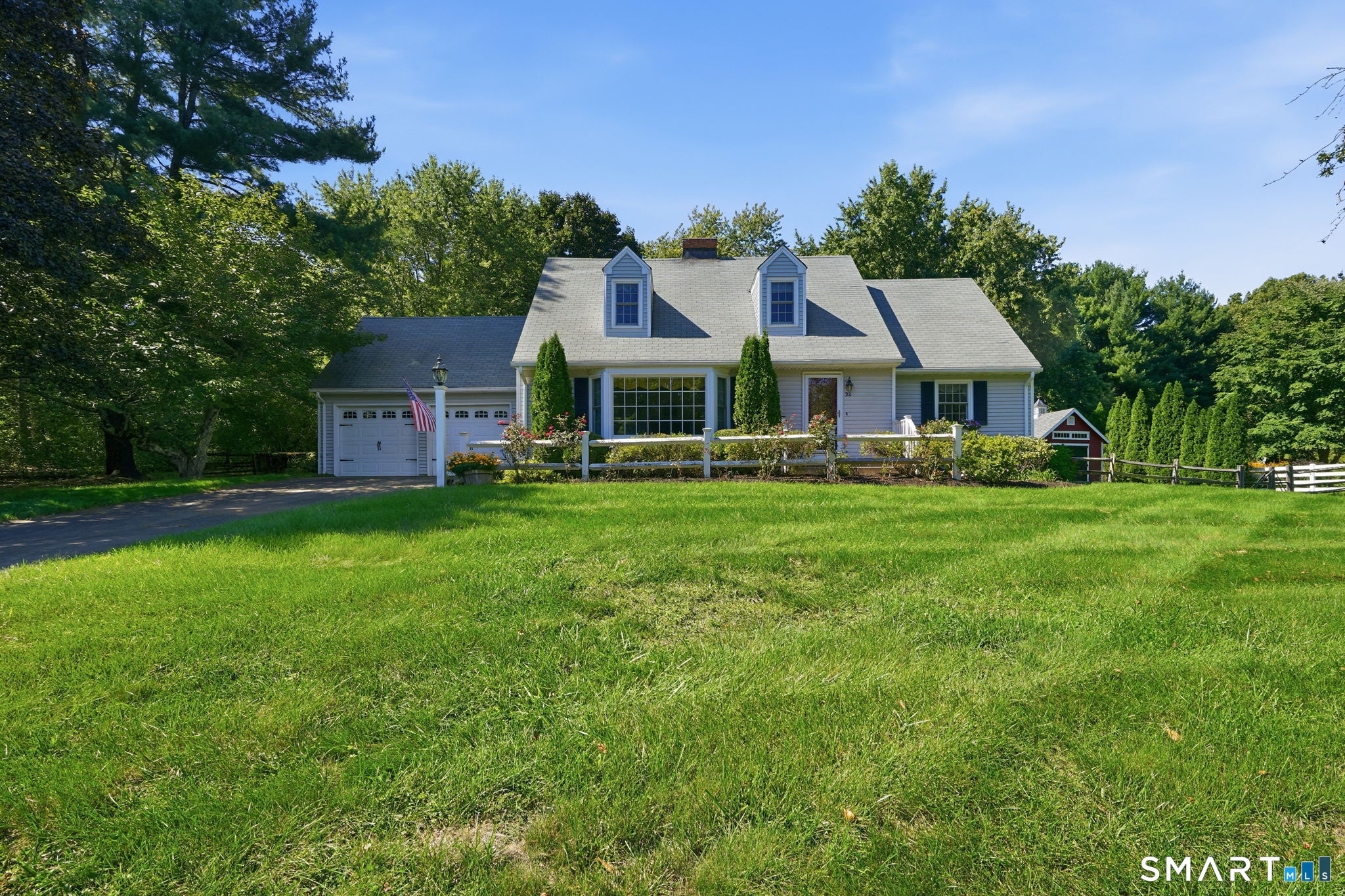 22 Chestnut Hill Road — photo