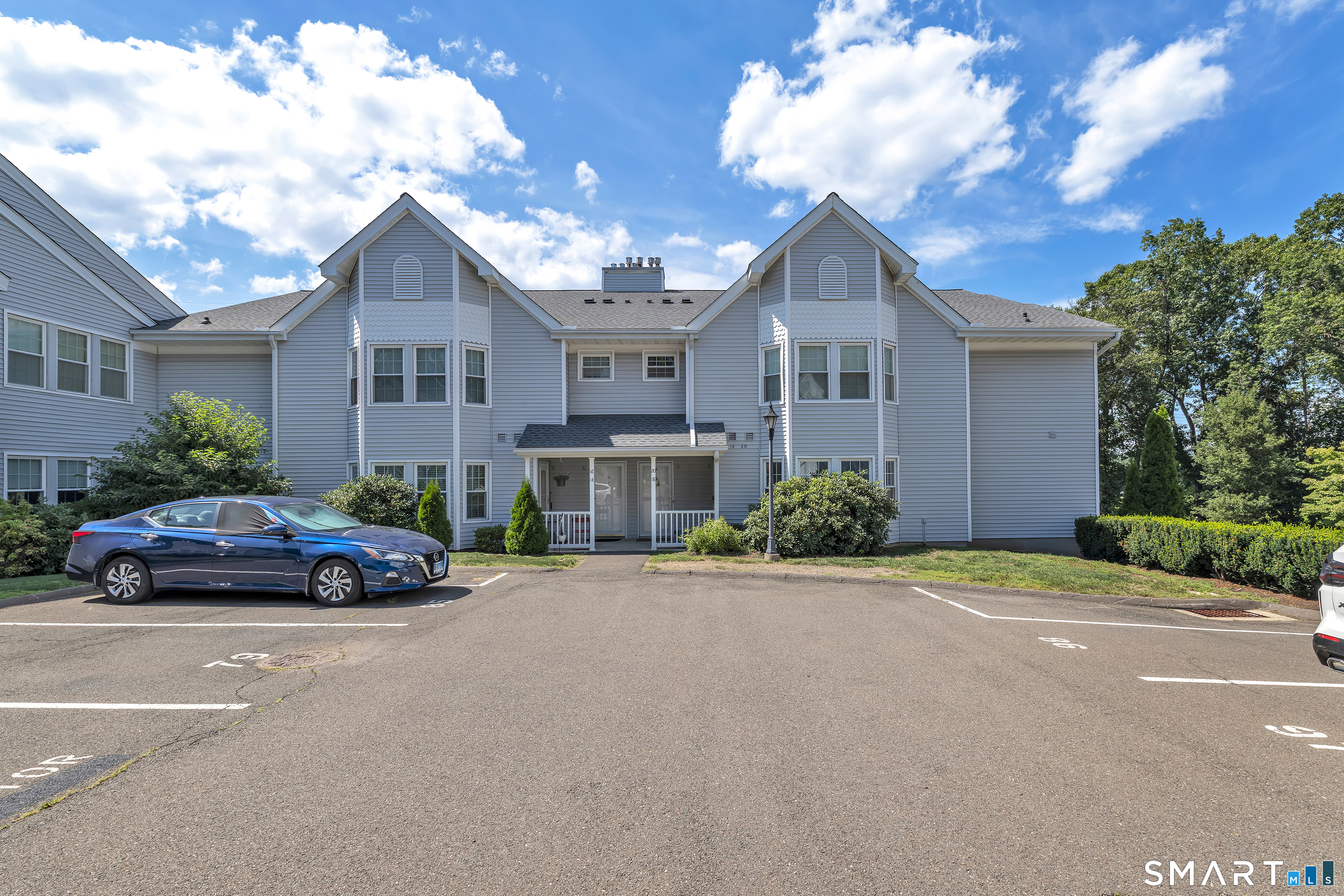 18 Woodhill Road Unit 18 — photo