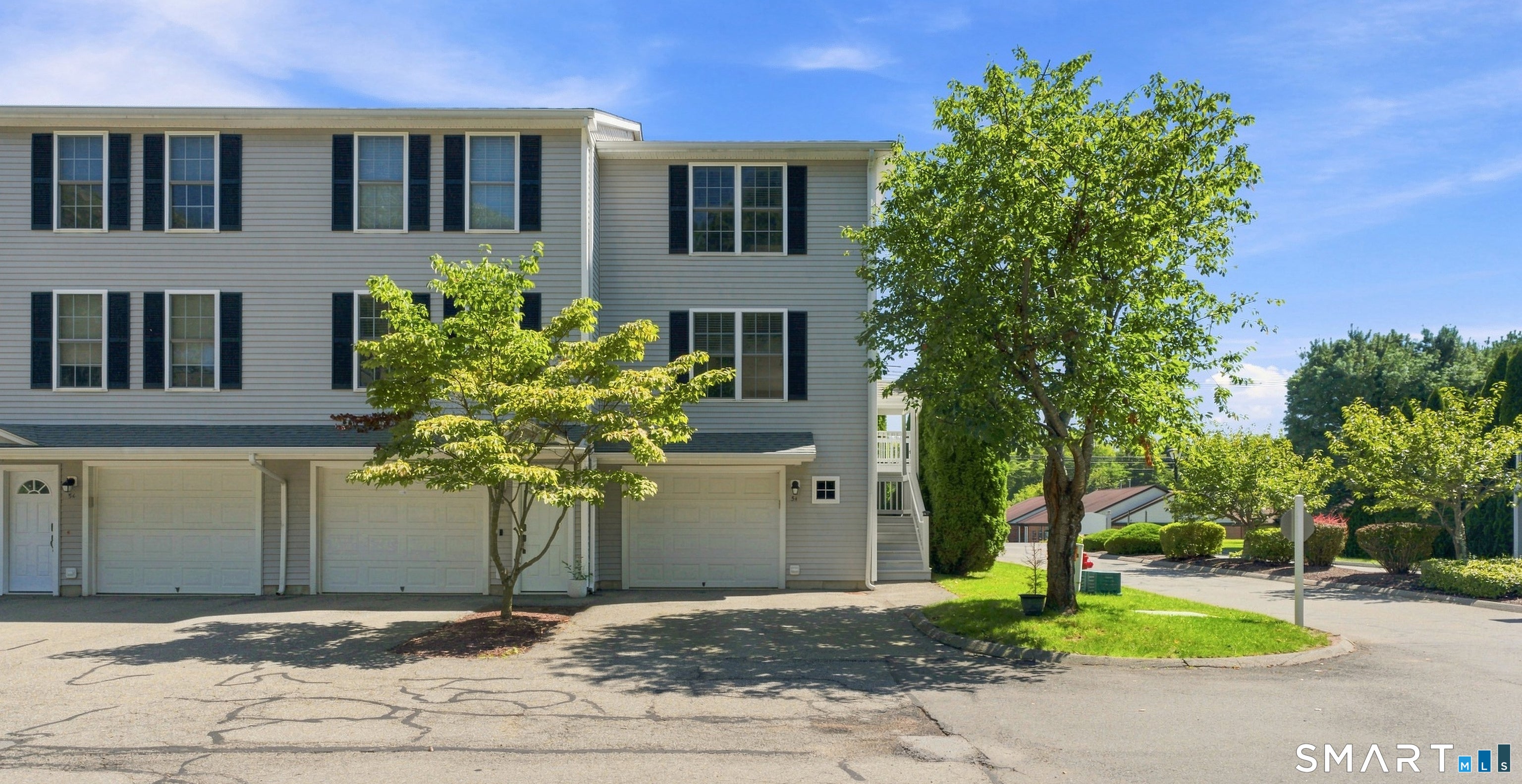 5 Nadia Lane a — photo