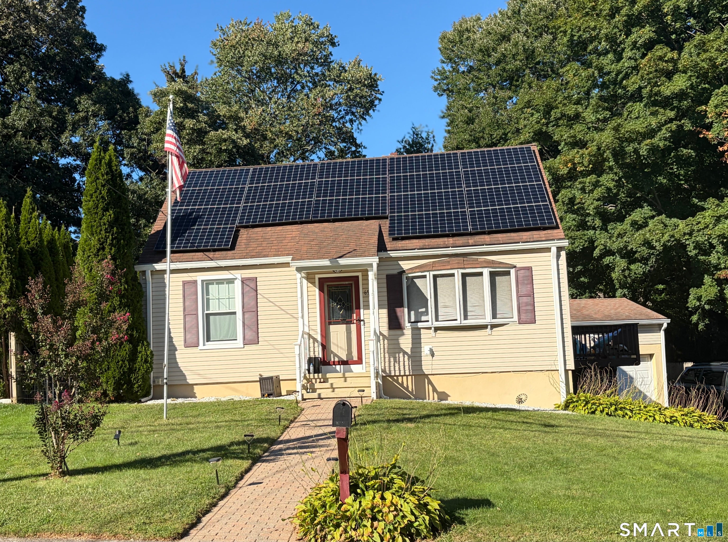 65 Sunnyside Court — photo