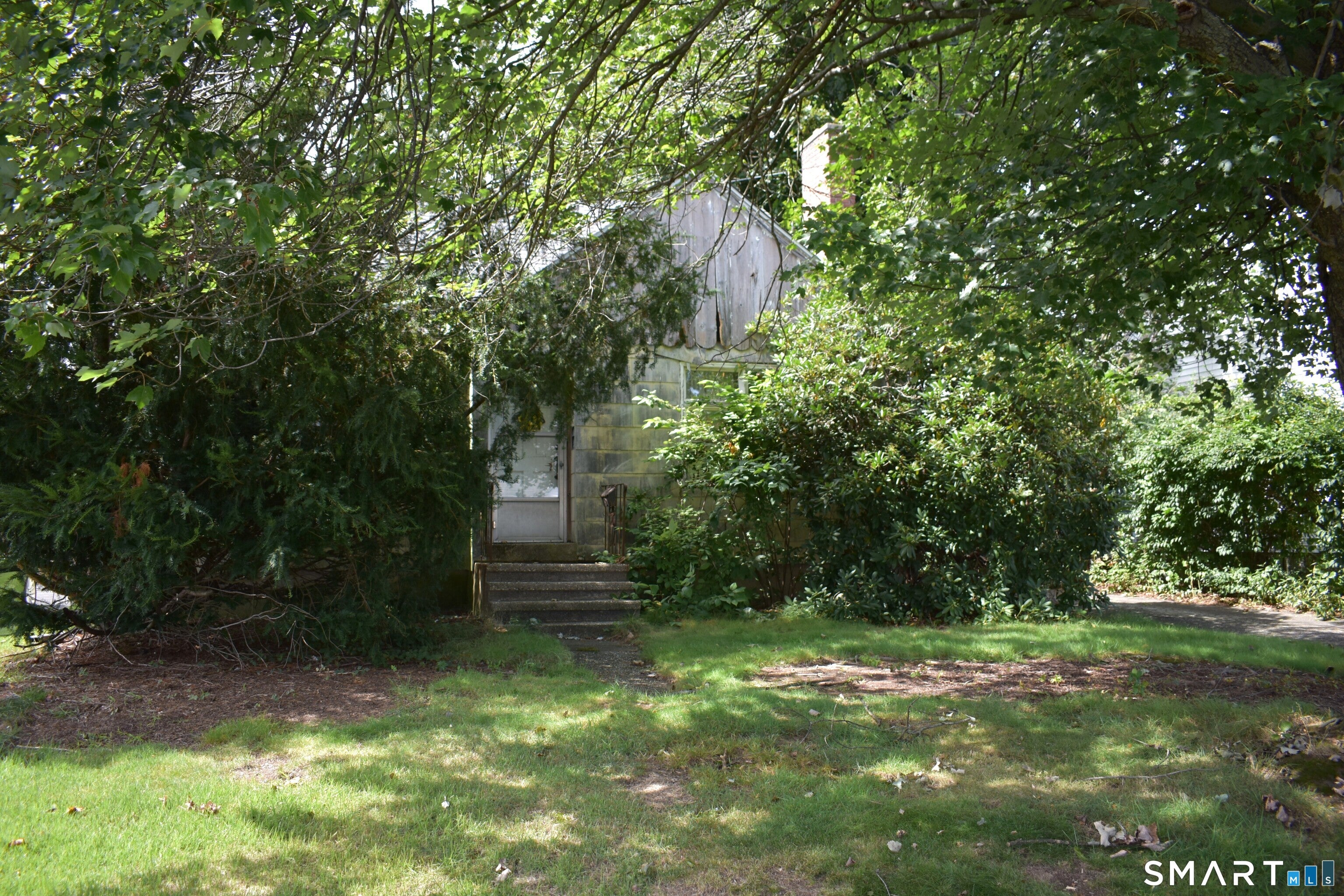95 Raymond Street — photo