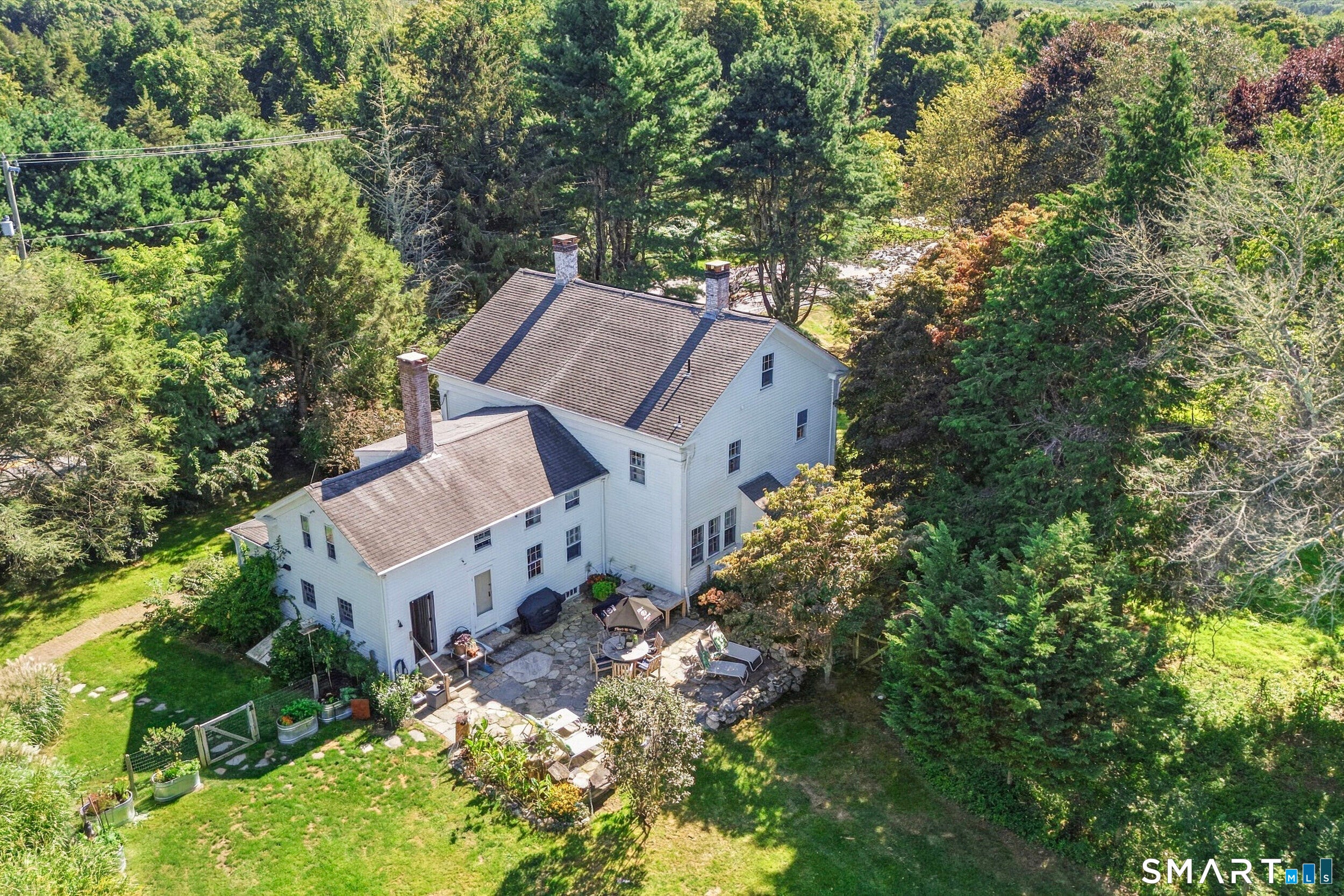 706 Pequot Trail — photo