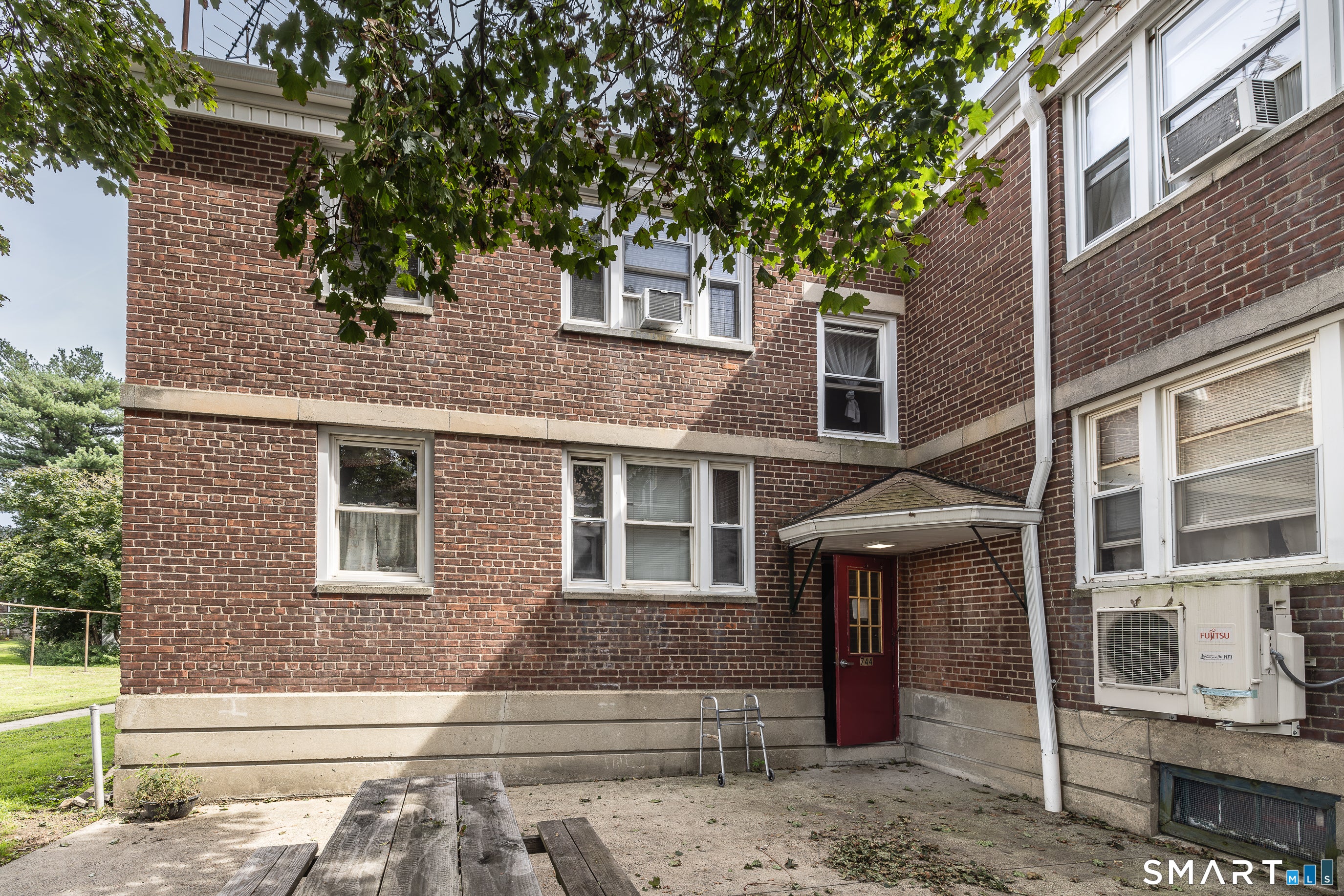 744 Canaan Road Blg87 21 — photo