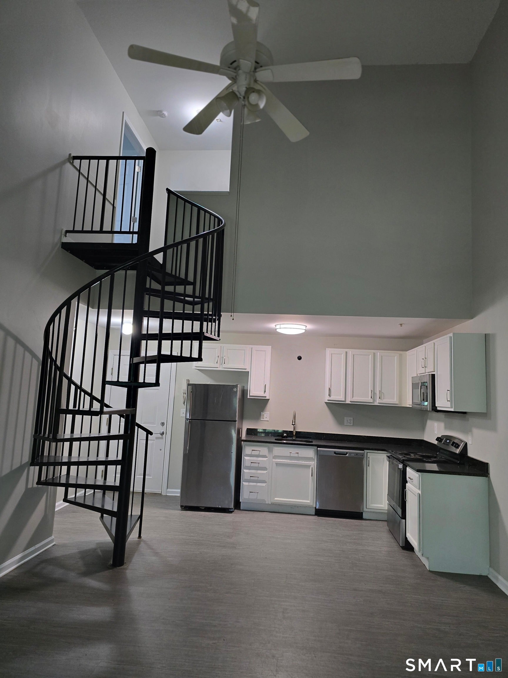 680 Boston Post Road 31 — photo