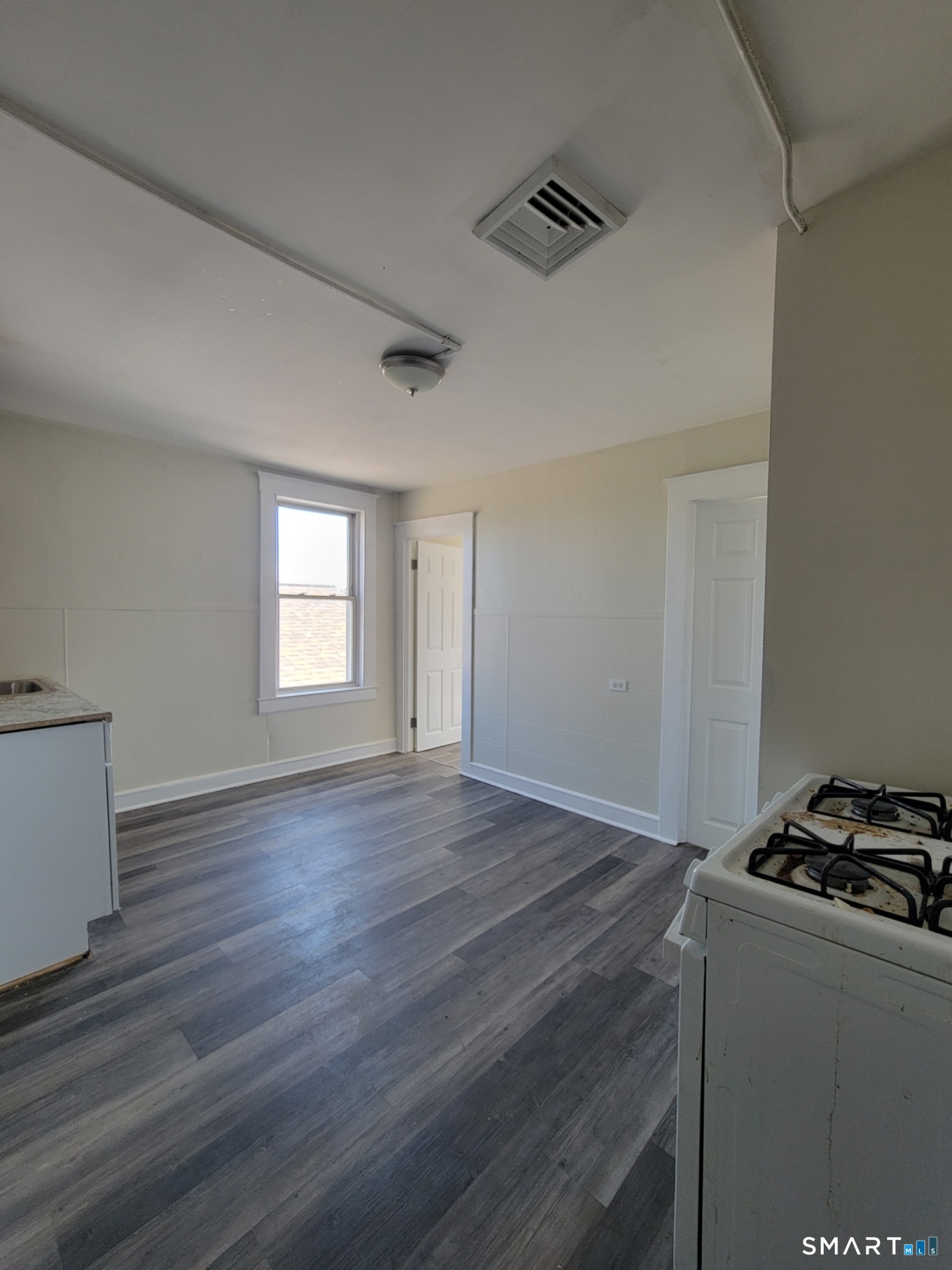 220 Main Street 6 — photo