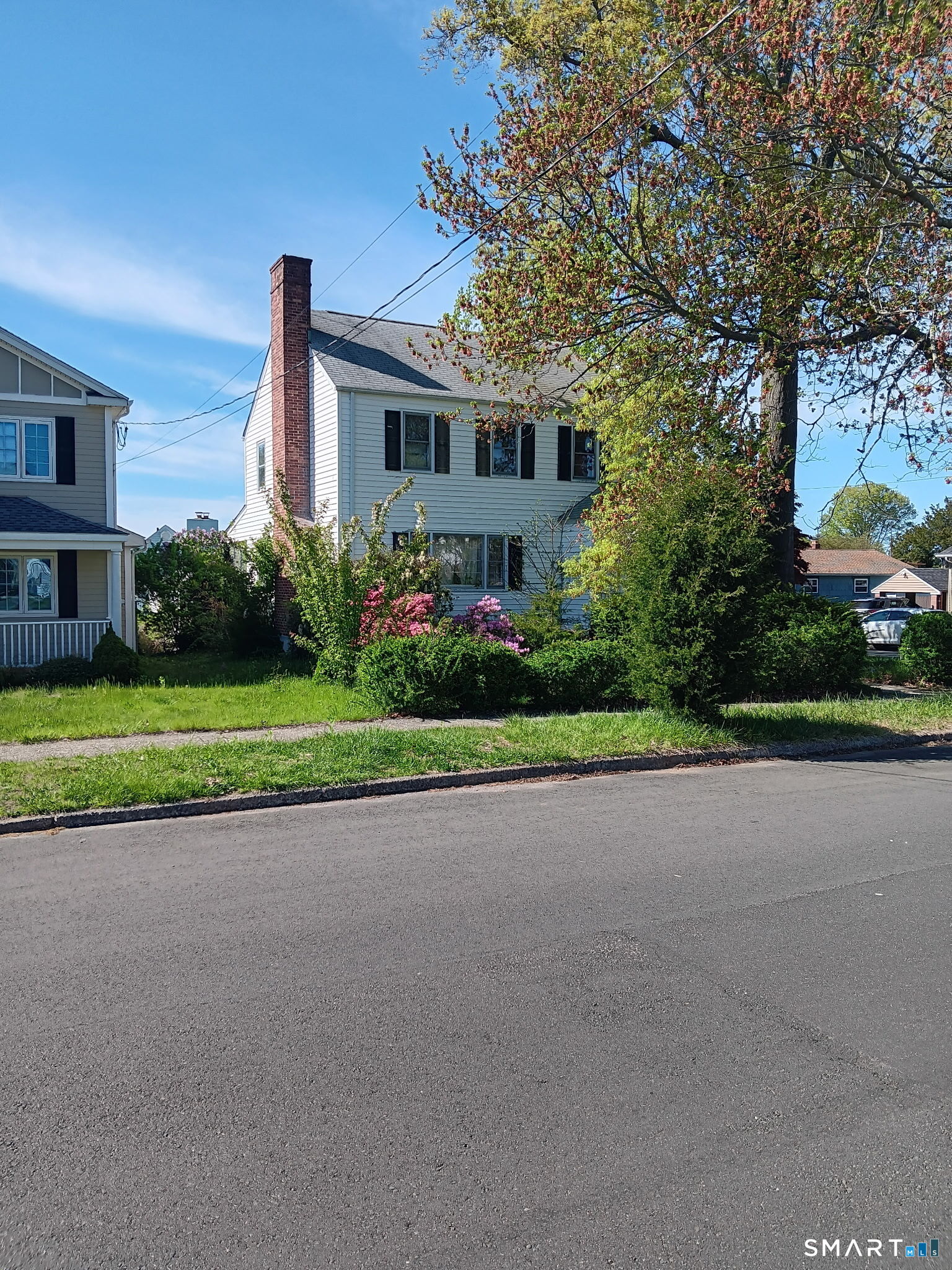 866 Merritt Street — photo