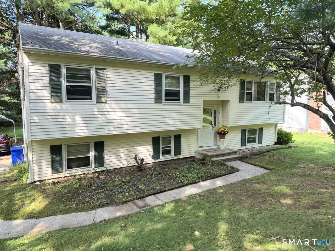 75 Starrs Plain Road — photo