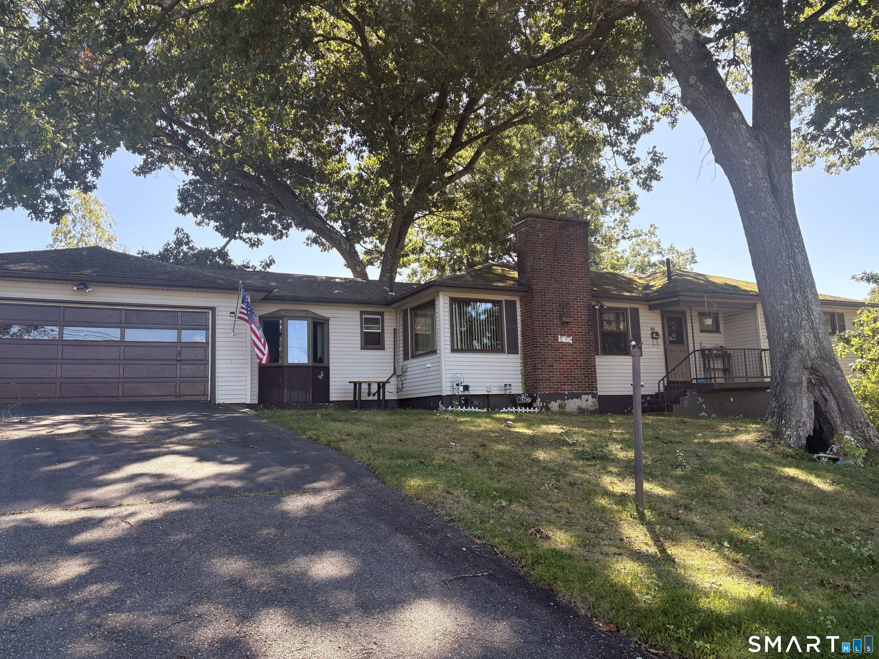 231 Highland Drive — photo
