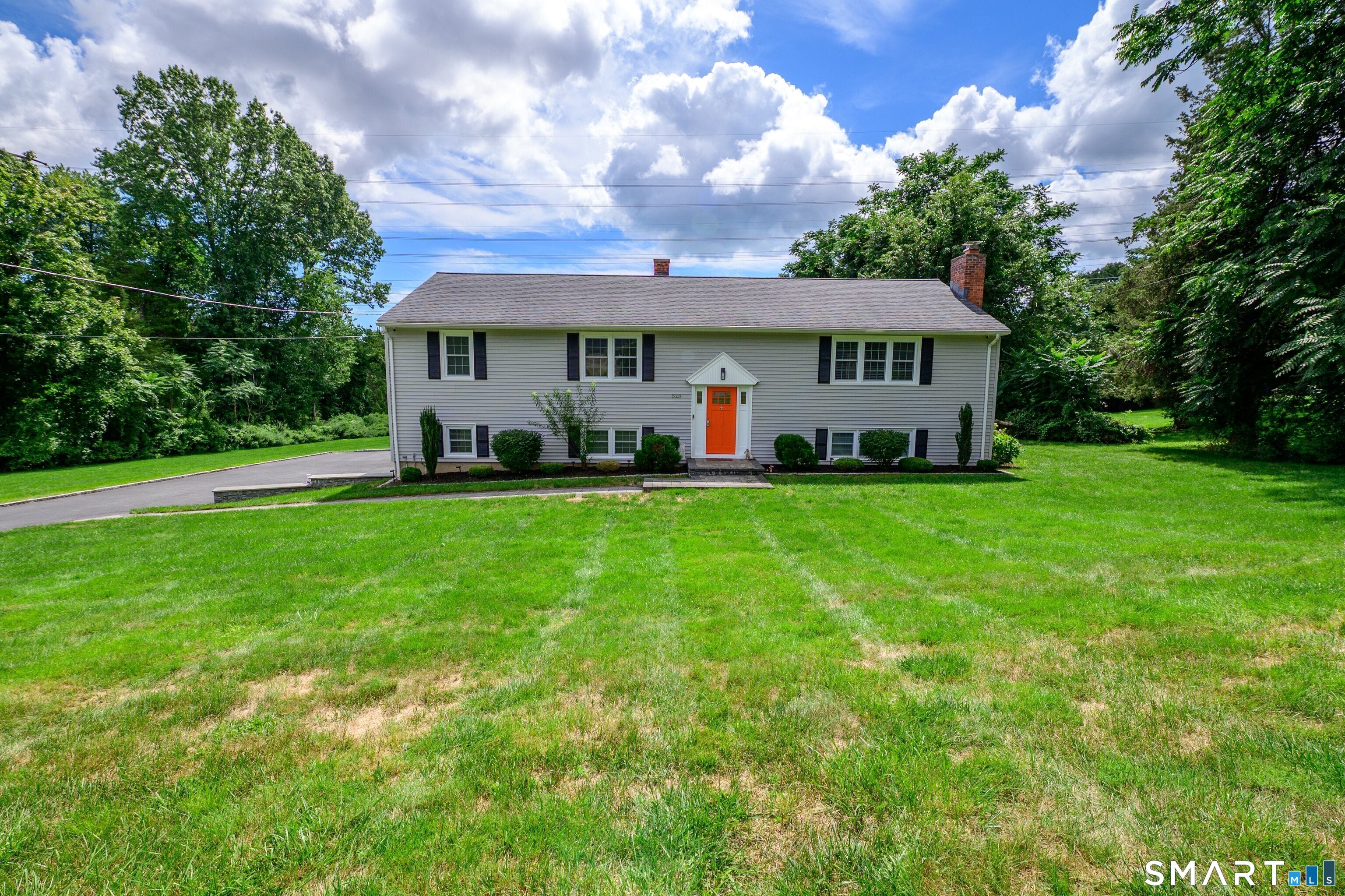 523 Highfield Drive — photo