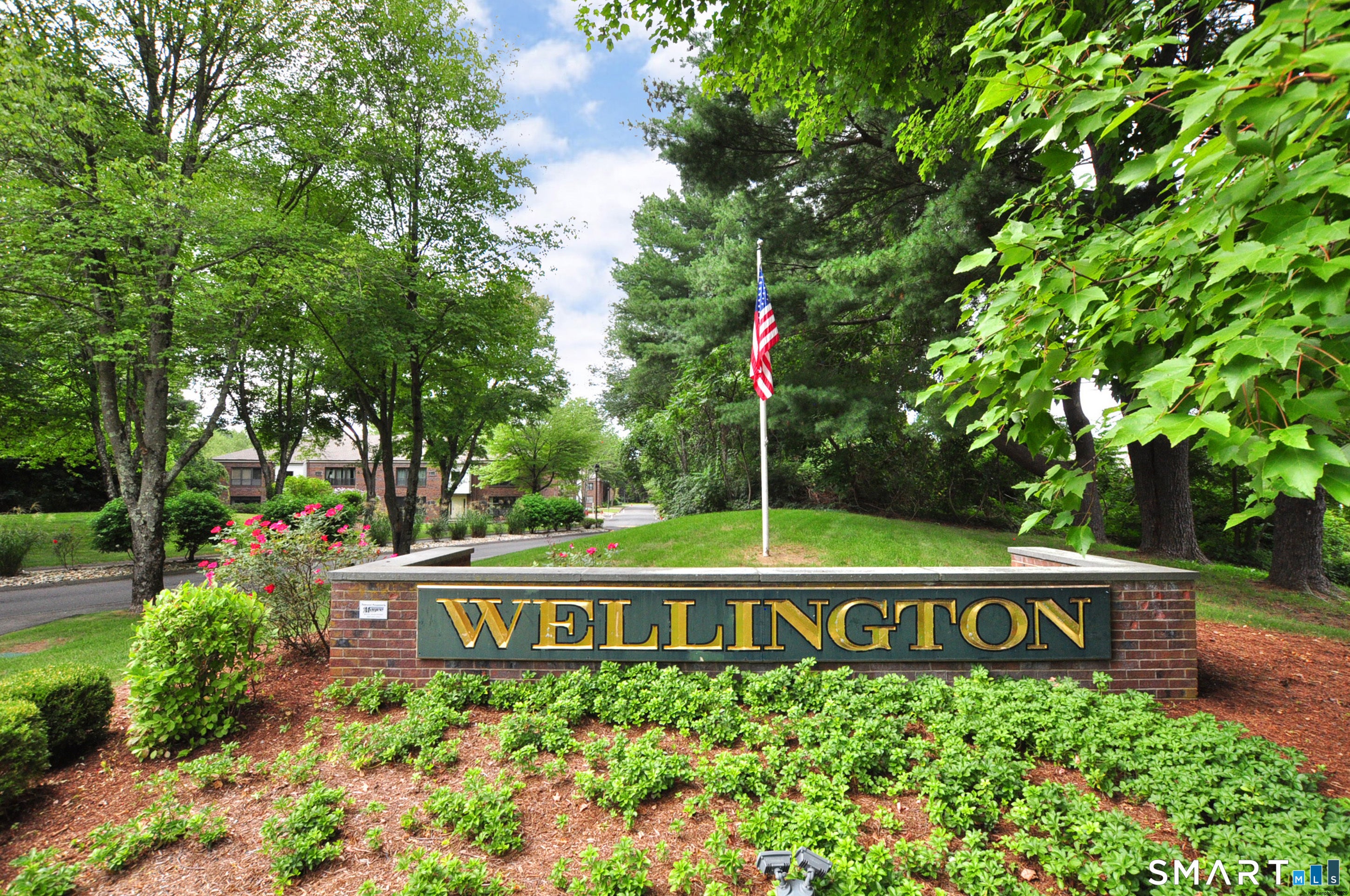 90 Wellington Drive 90 — photo