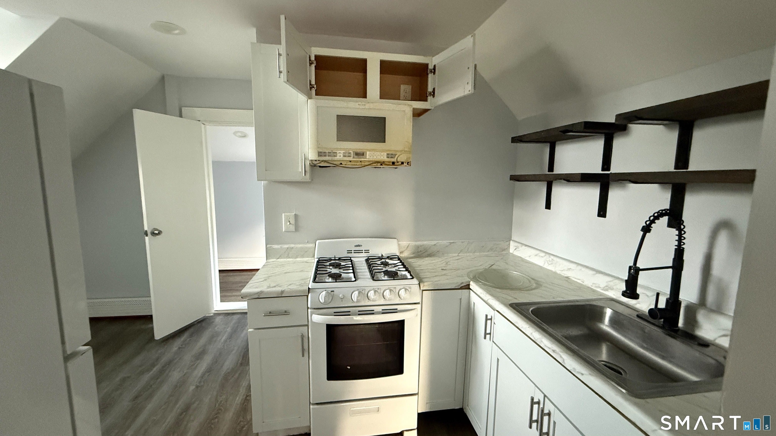 100 Horace Street 3rd — photo
