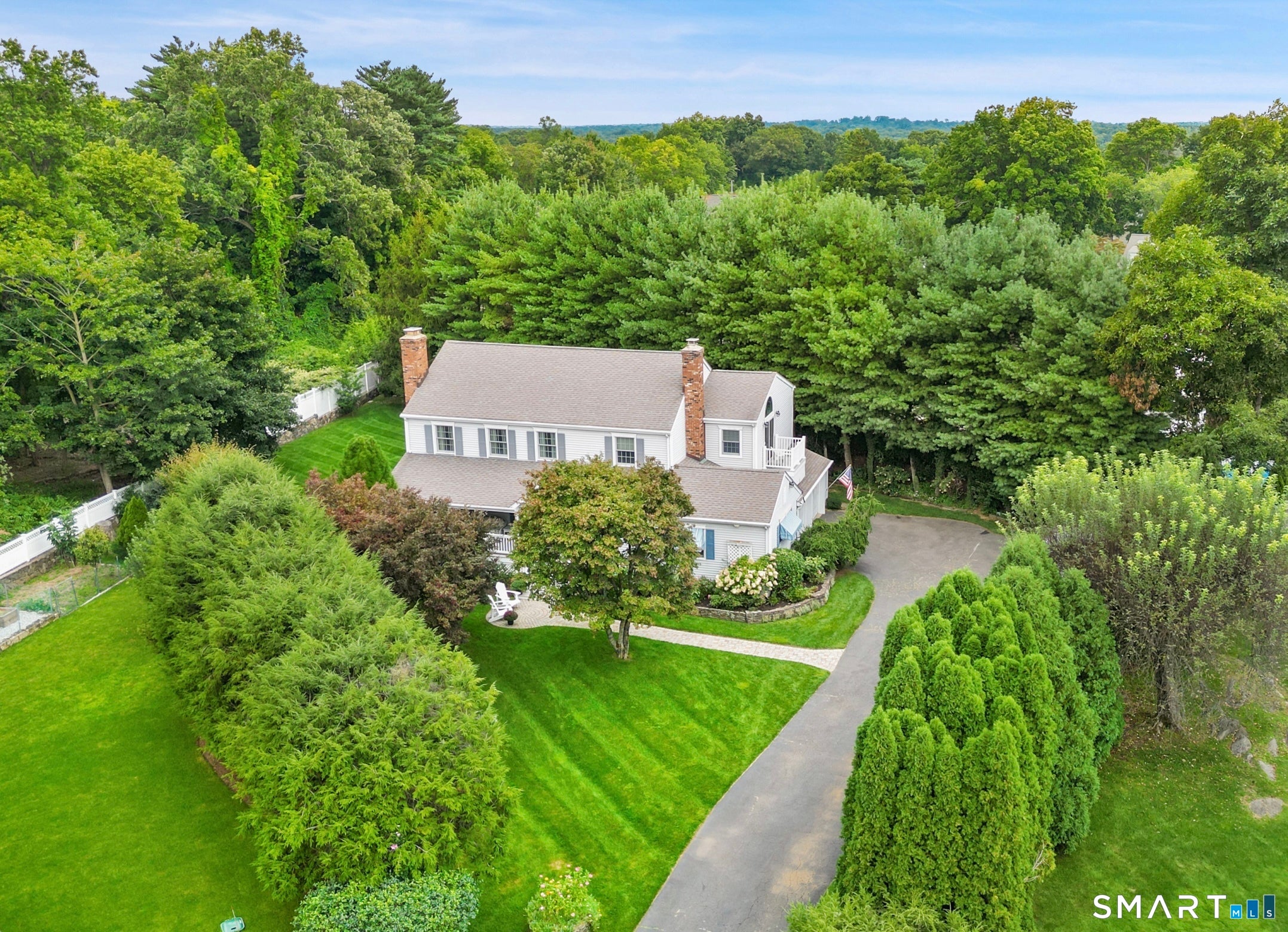 19 Tamarack Place — photo