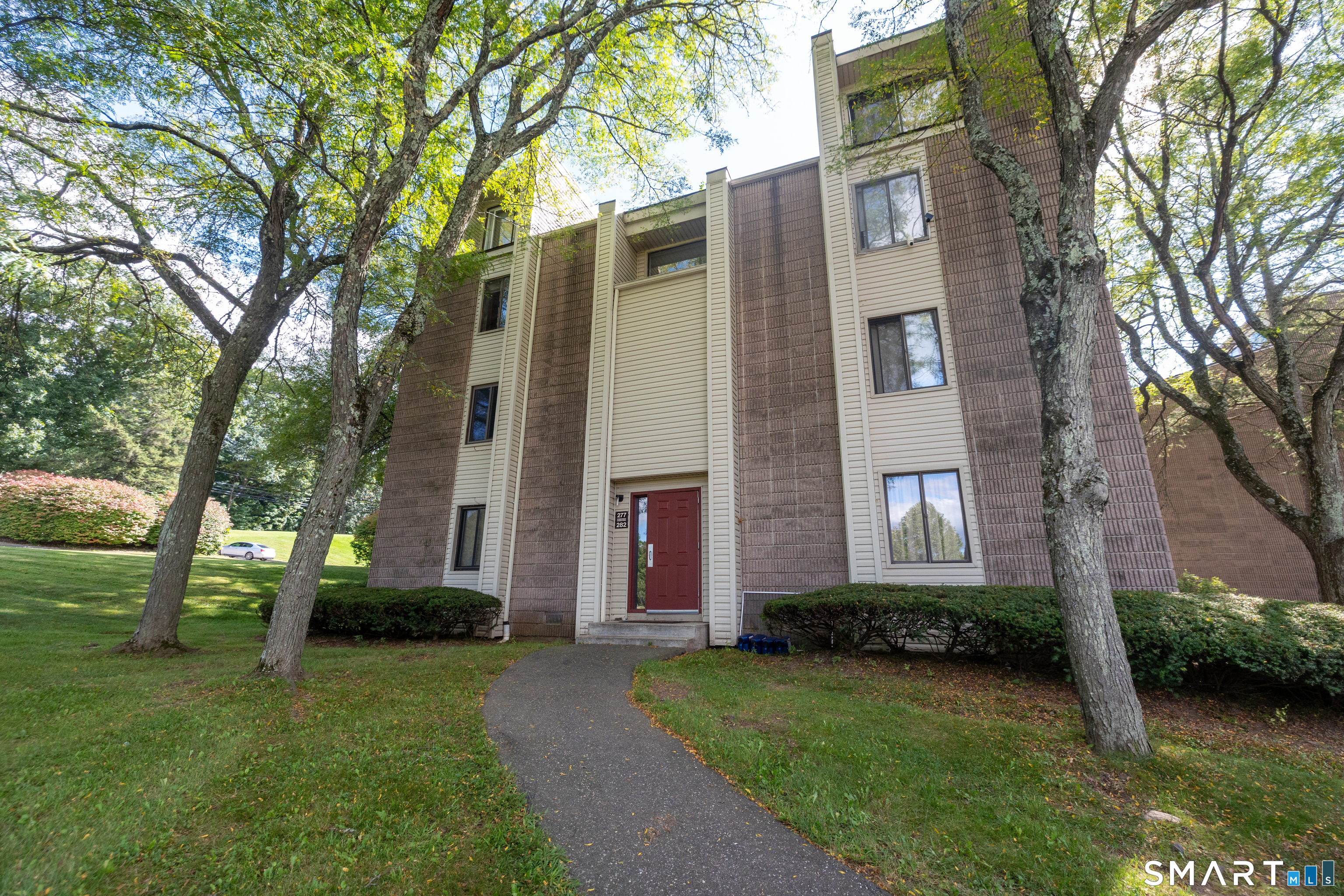 281 Burgundy Hill Lane 281 — photo