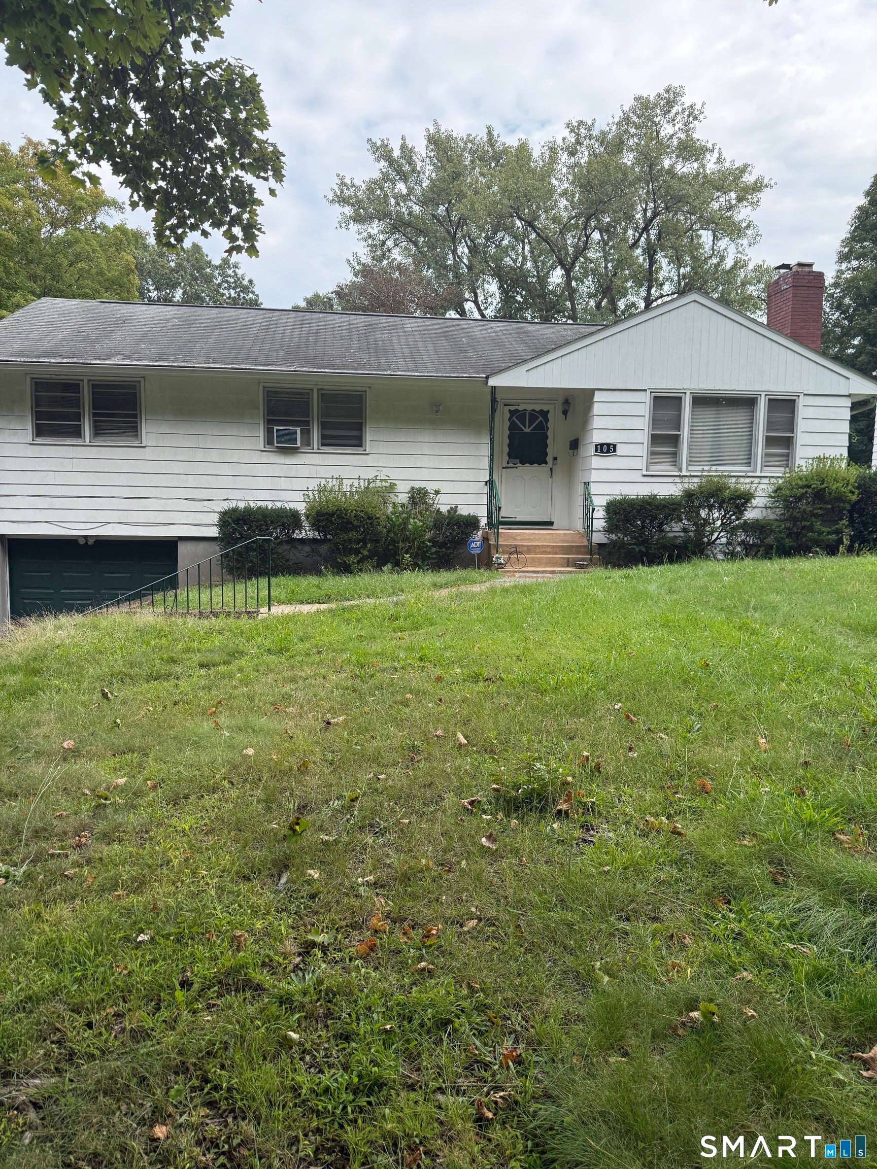 105 Seneca Road — photo