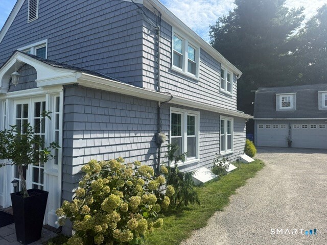 Home in Branford, CT 06405 — photo 2