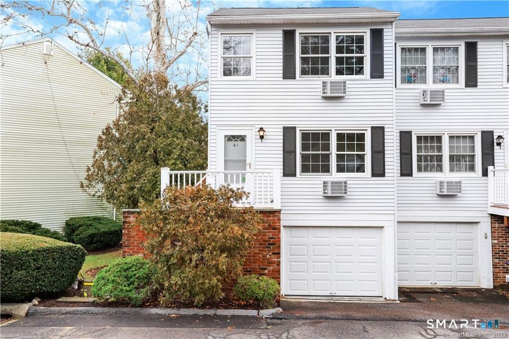 12 Camelot Drive D1 — photo