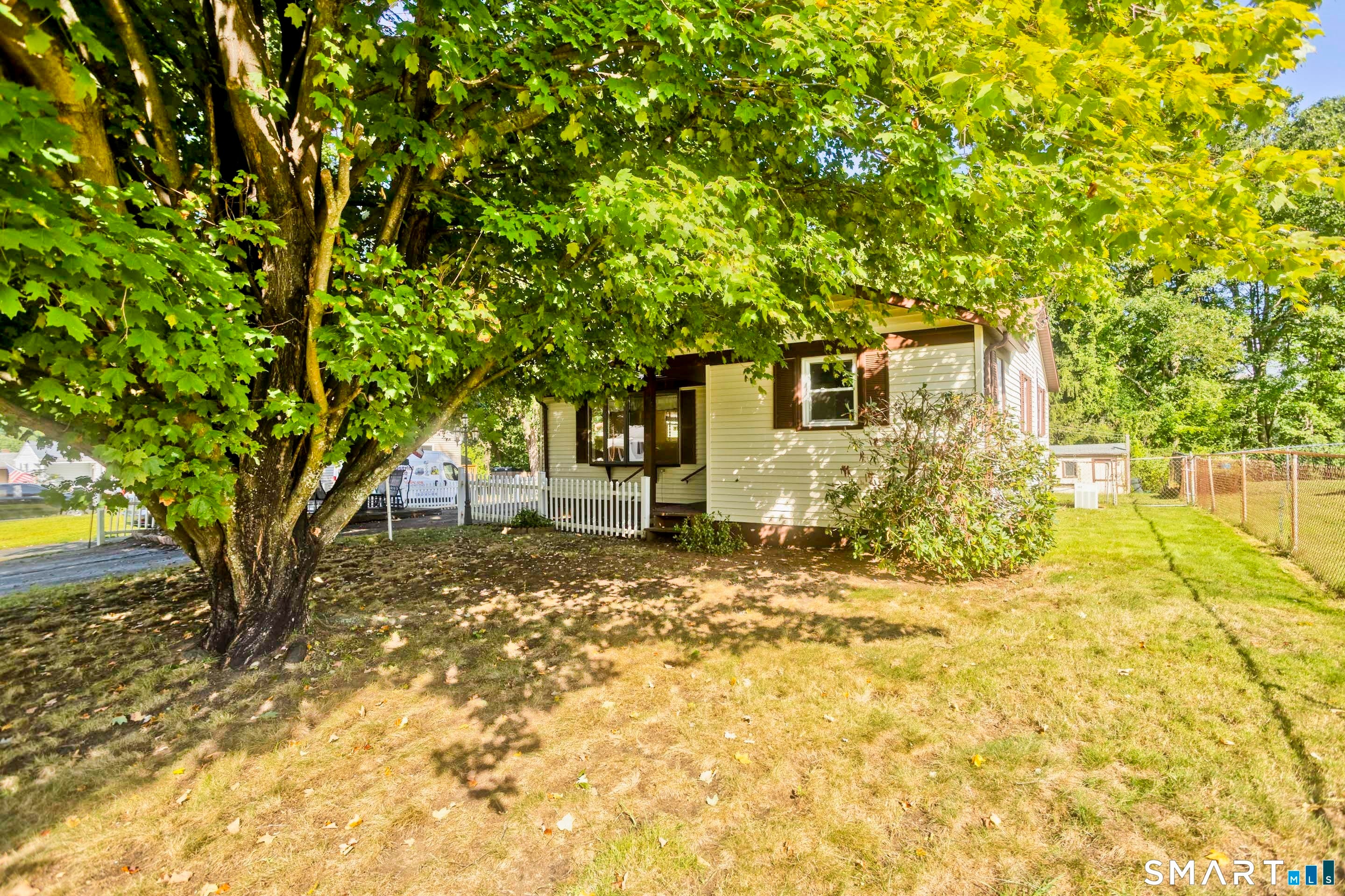 Home in Enfield, CT 06082 — photo 2
