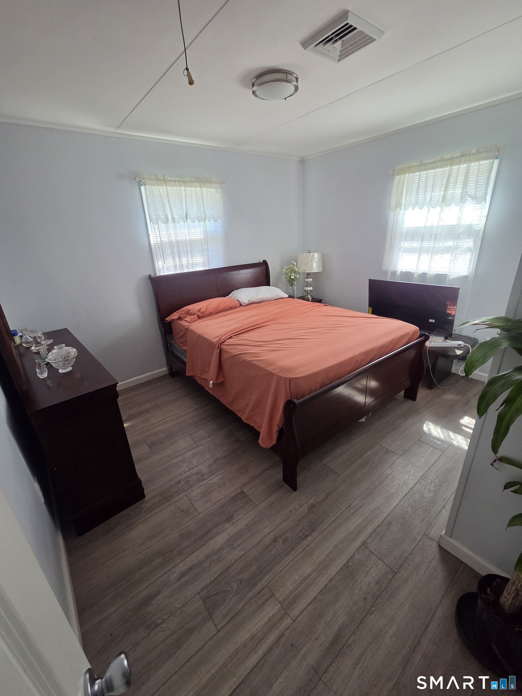 310 New Litchfield Street — photo