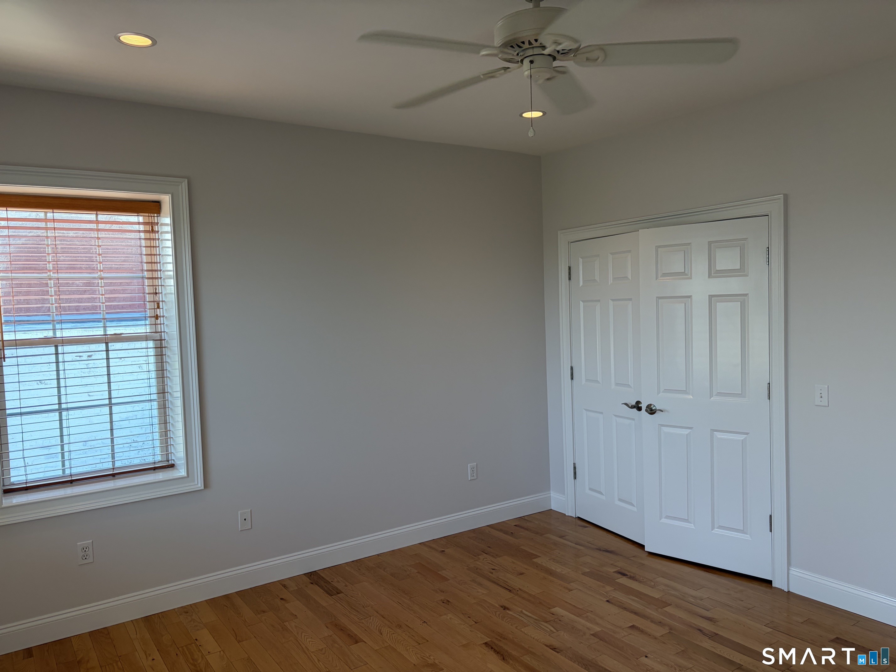 Home in New London, CT 06320 — photo 3