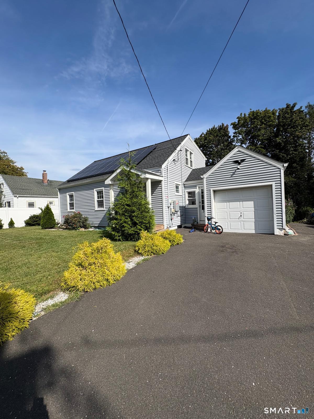350 Roger Williams Road — photo