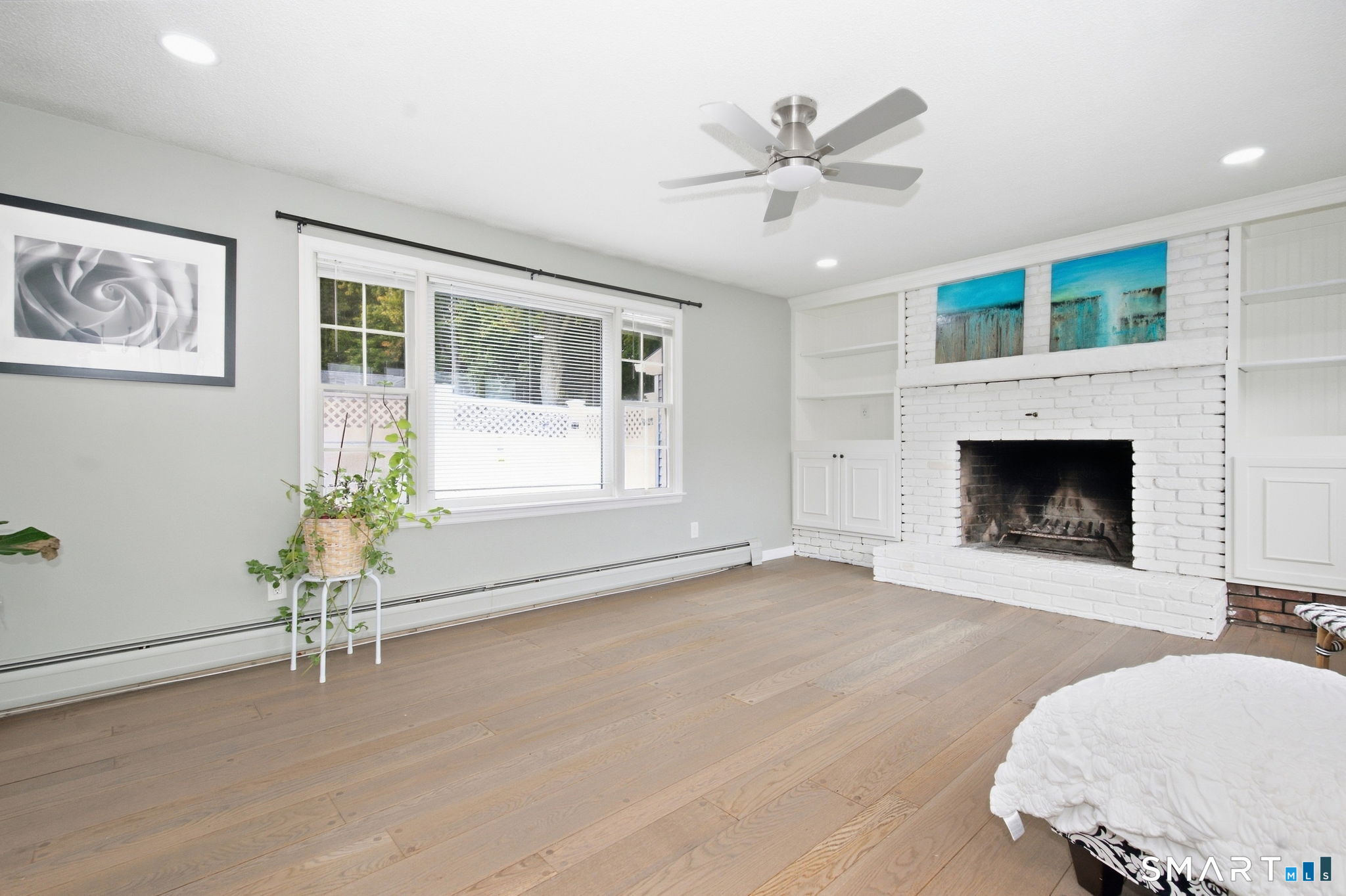 Home in Fairfield, CT 06825 — photo 3