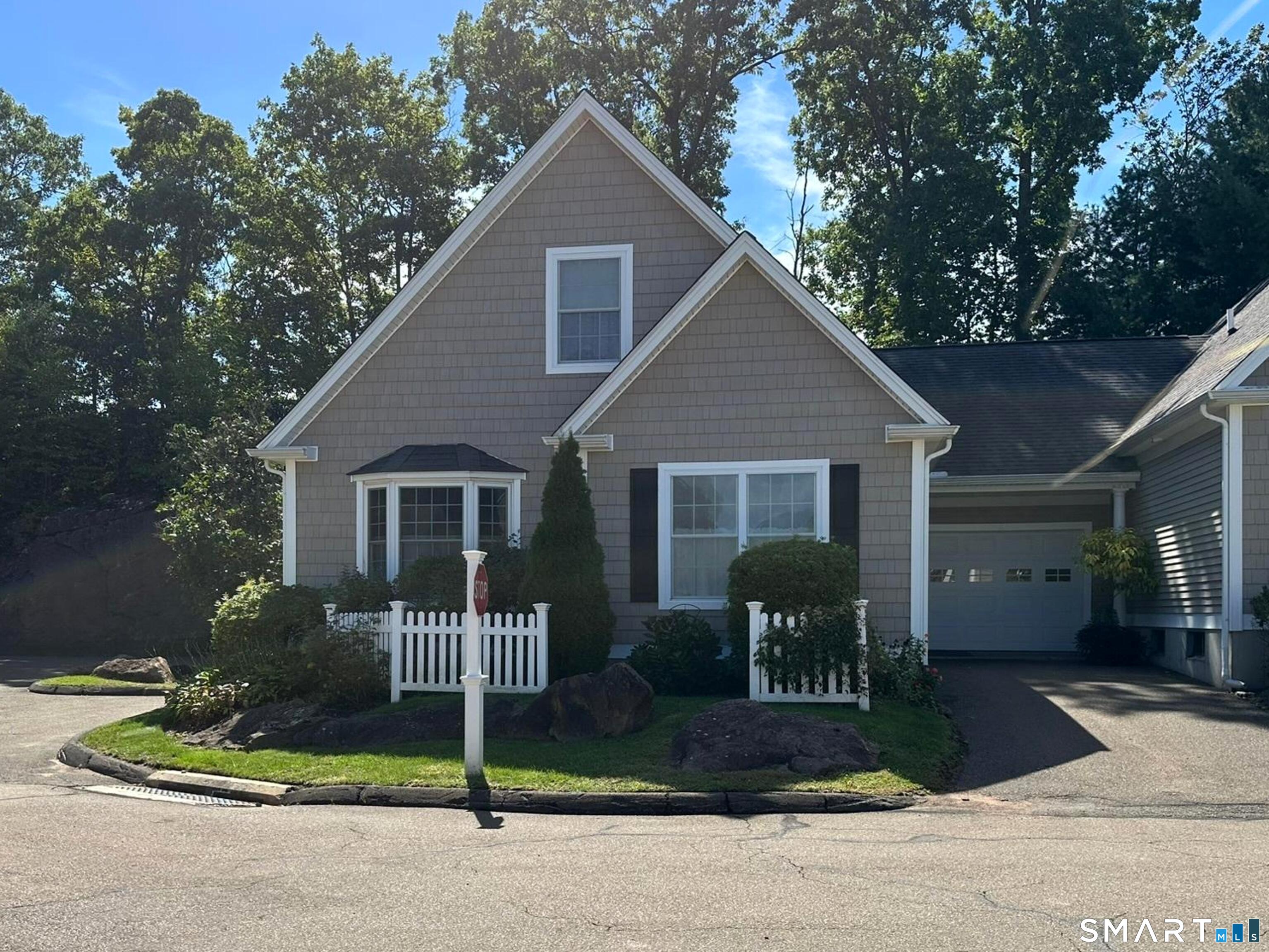 62 Allison Way 62 — photo