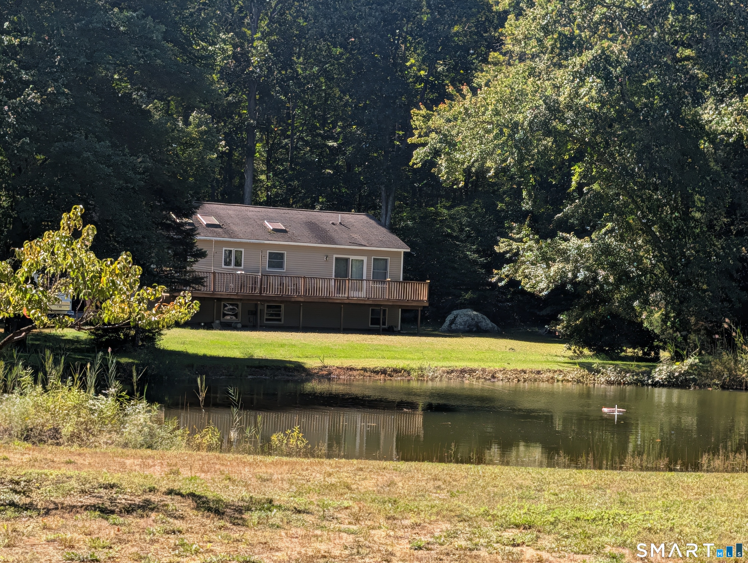 902 E POND MEADOW RD — photo 2