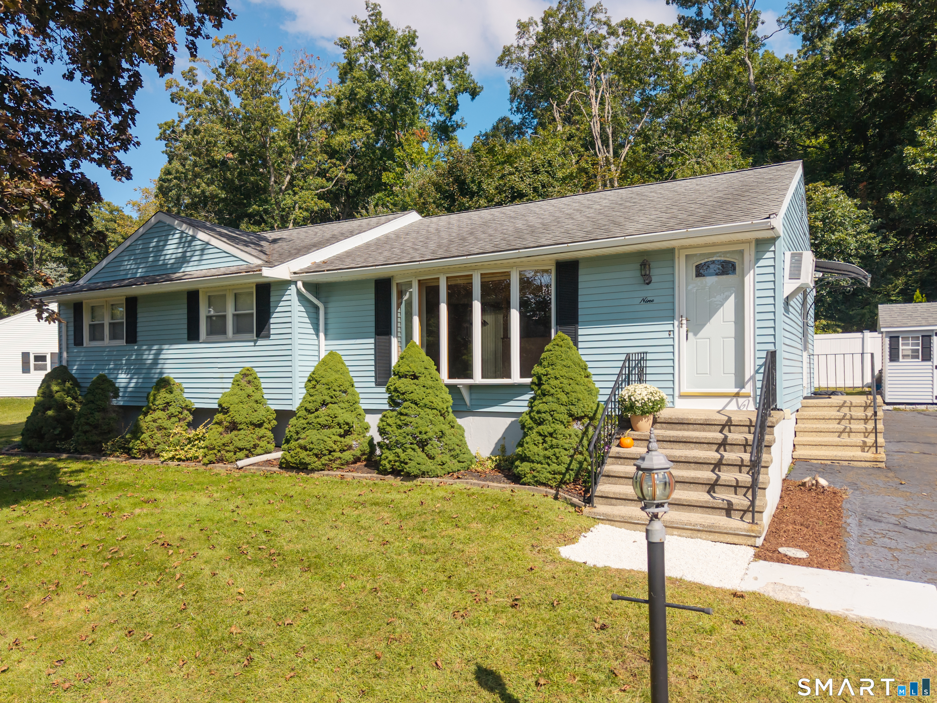 9 Robin Drive — photo