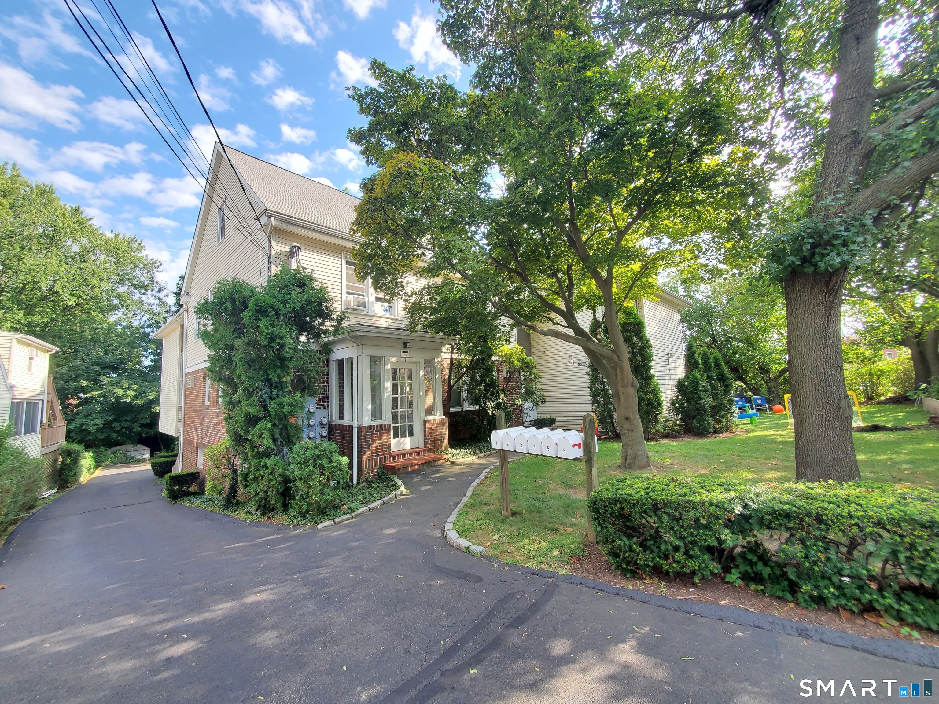 1 Rock Spring Road — photo