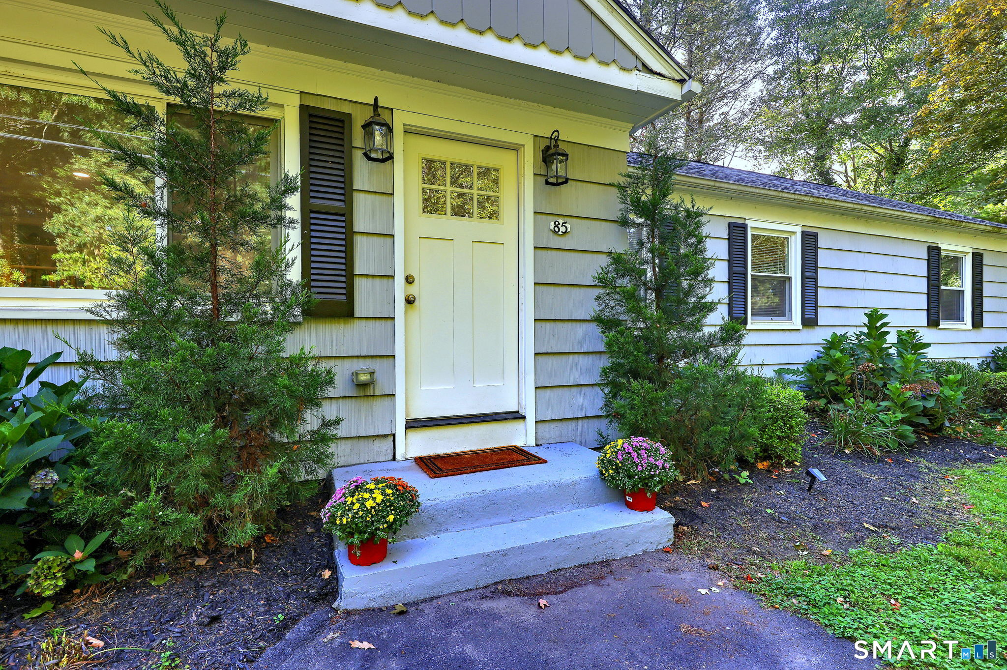 85 Walnut Street — photo