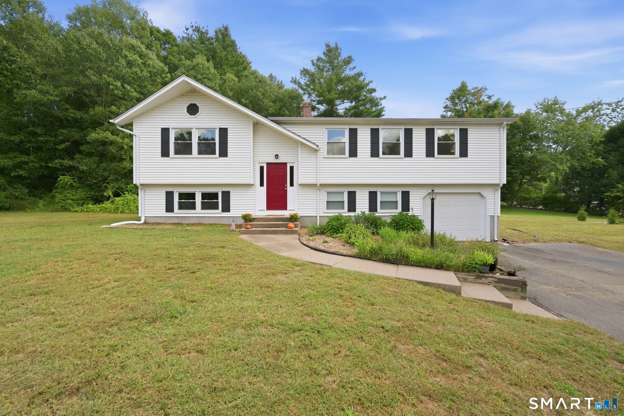 50 Hollow Brook Road — photo
